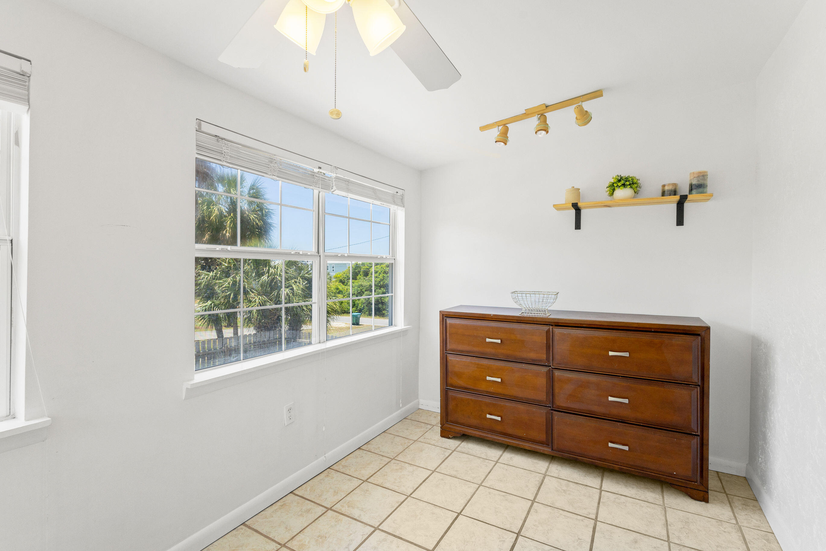 RIVIERA BEACH 1ST ADDN - Residential