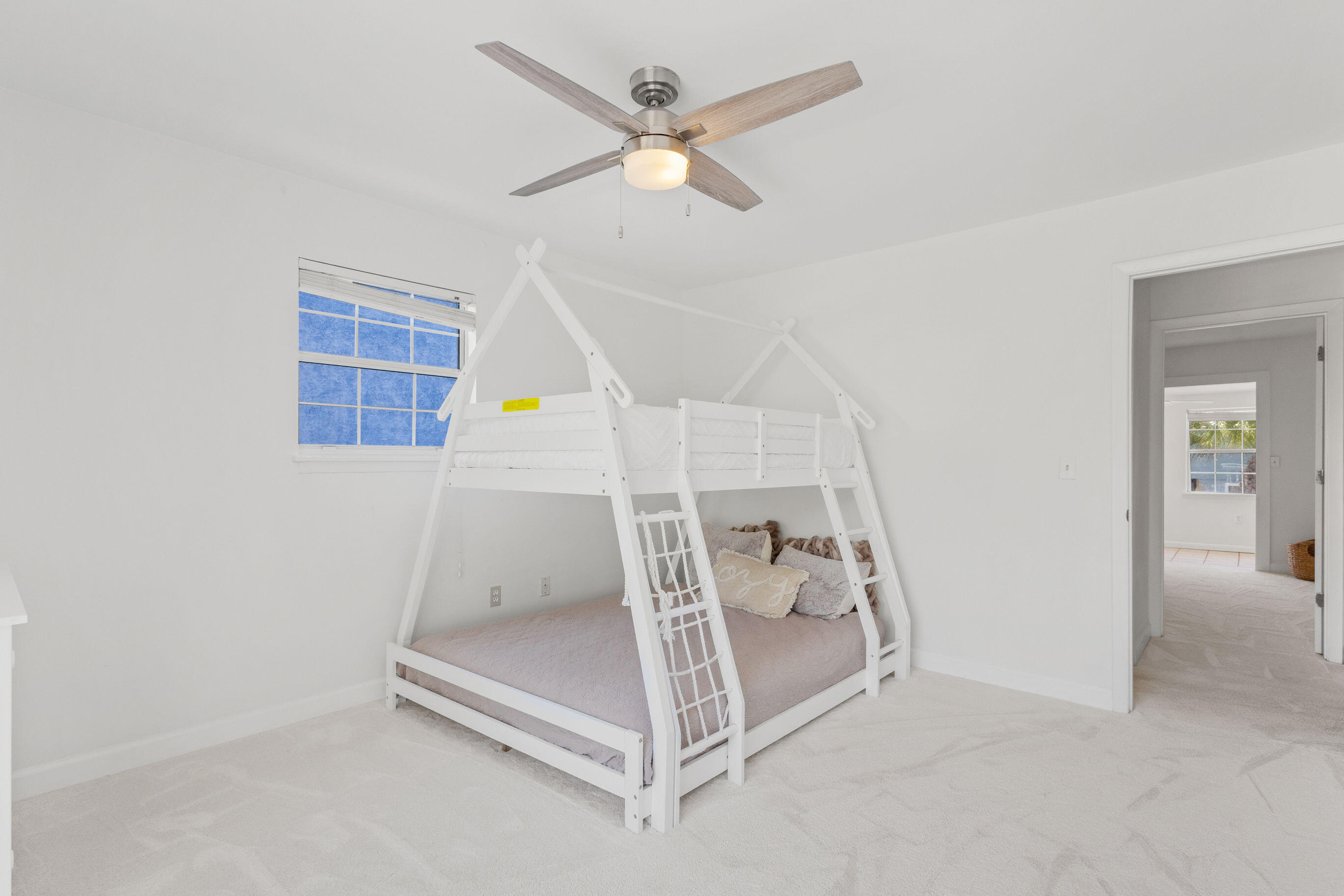 RIVIERA BEACH 1ST ADDN - Residential
