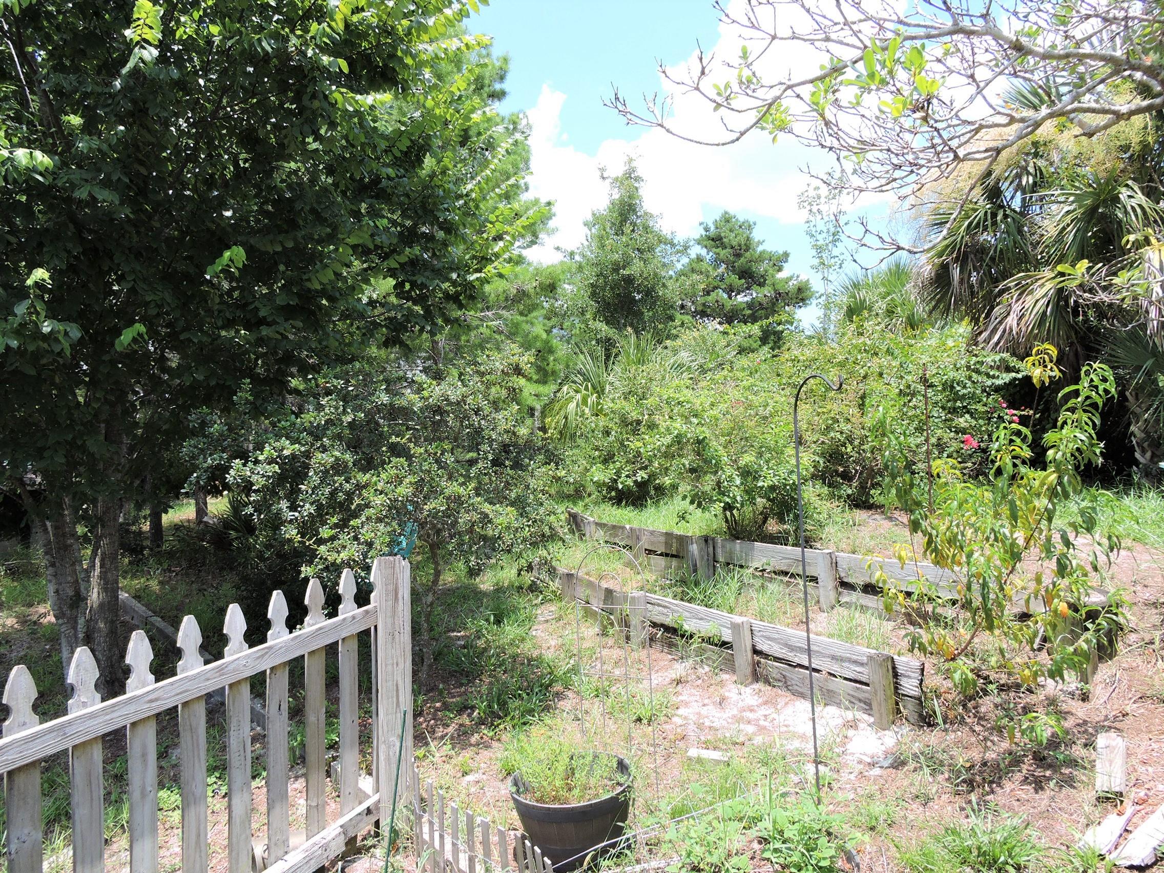 METES & BOUNDSSee WA PA document in MLS Docs - Residential