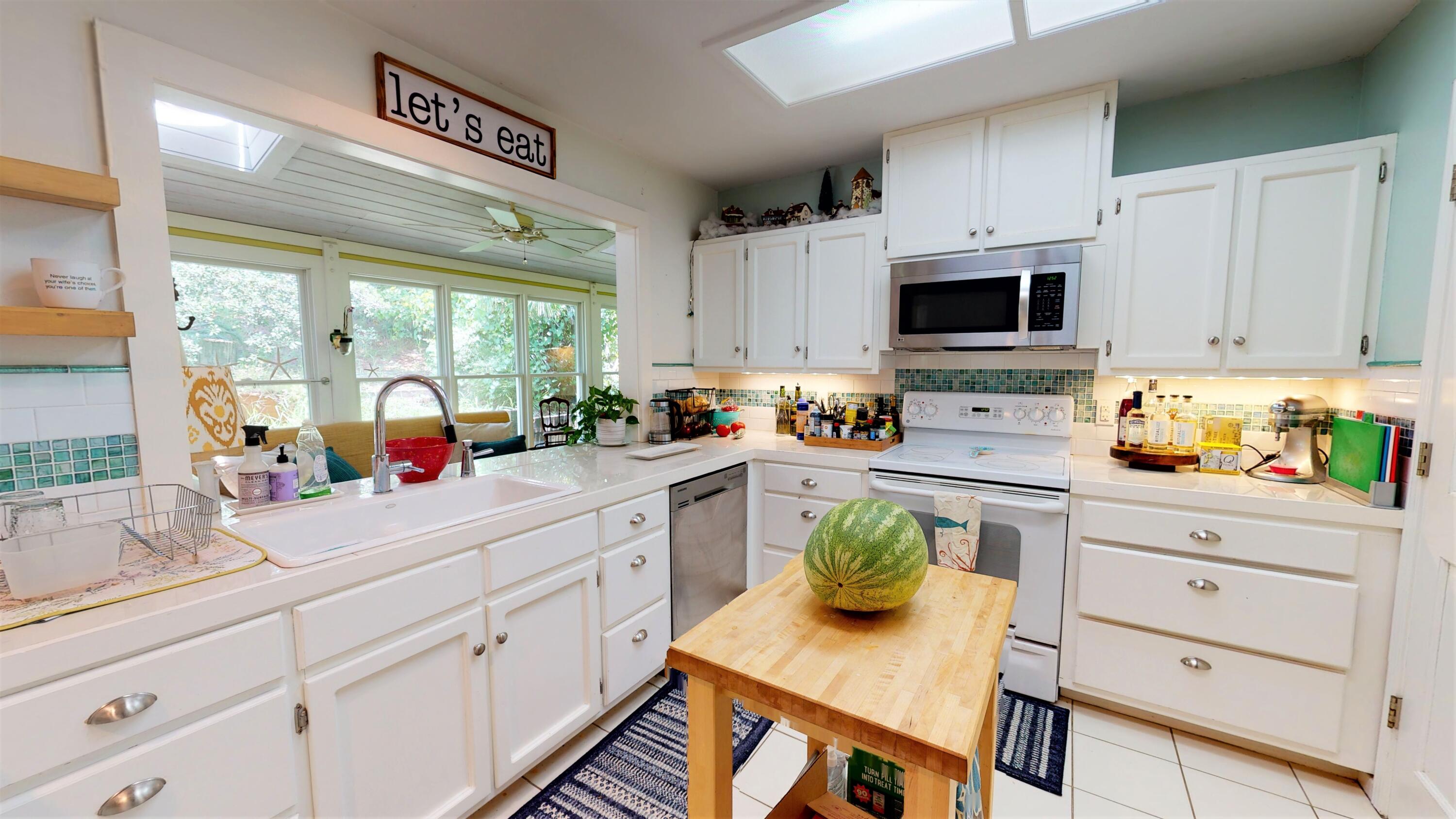 METES & BOUNDSSee WA PA document in MLS Docs - Residential