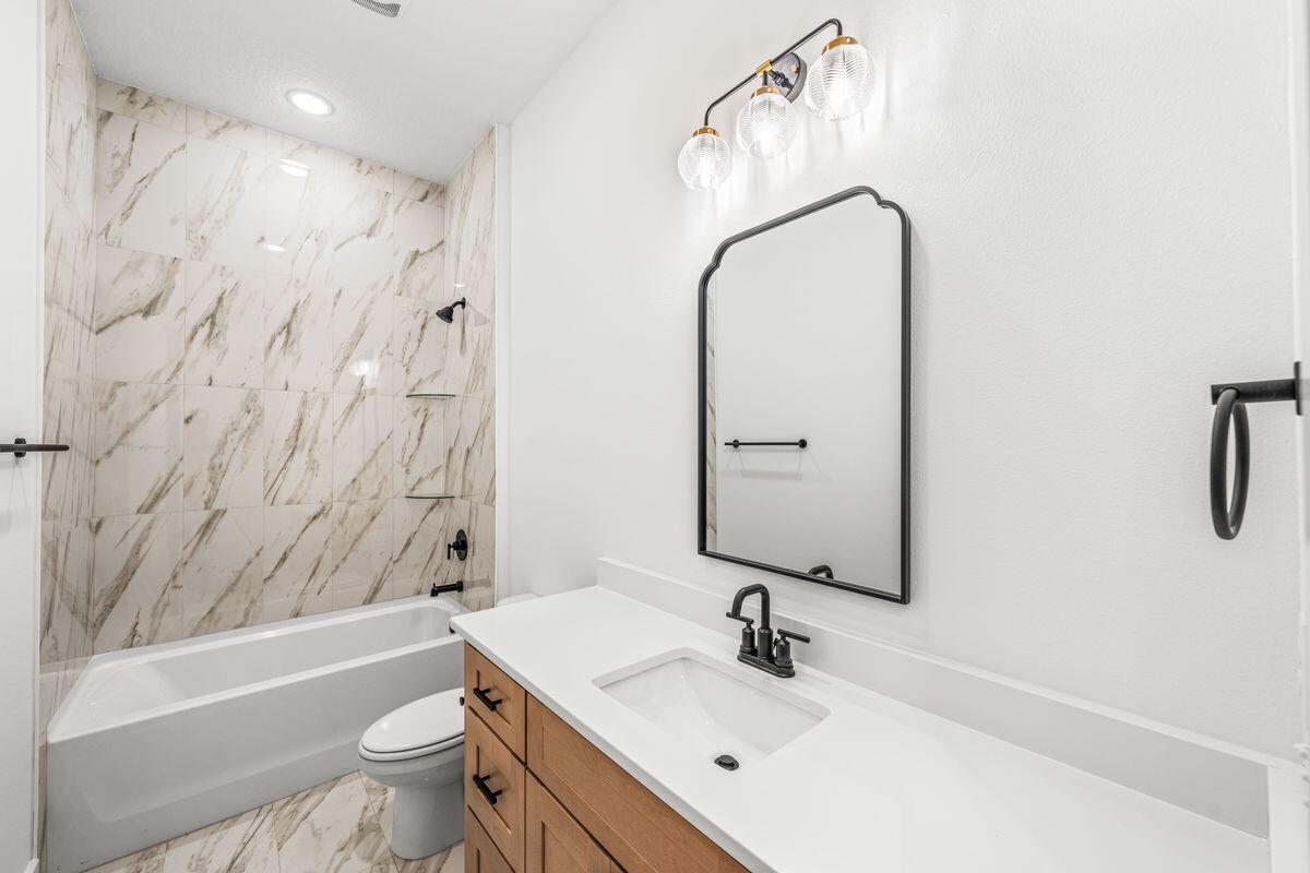 EMERALD BAY PH 1-B - Residential