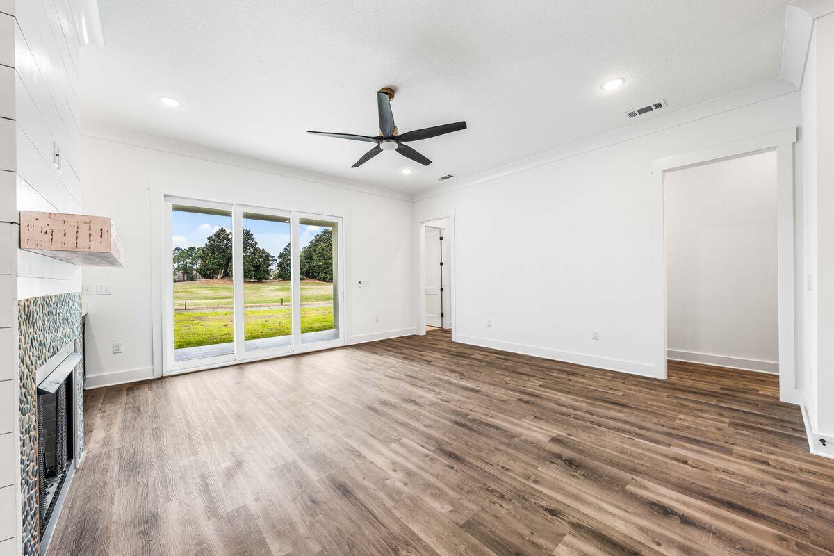 EMERALD BAY PH 1-B - Residential