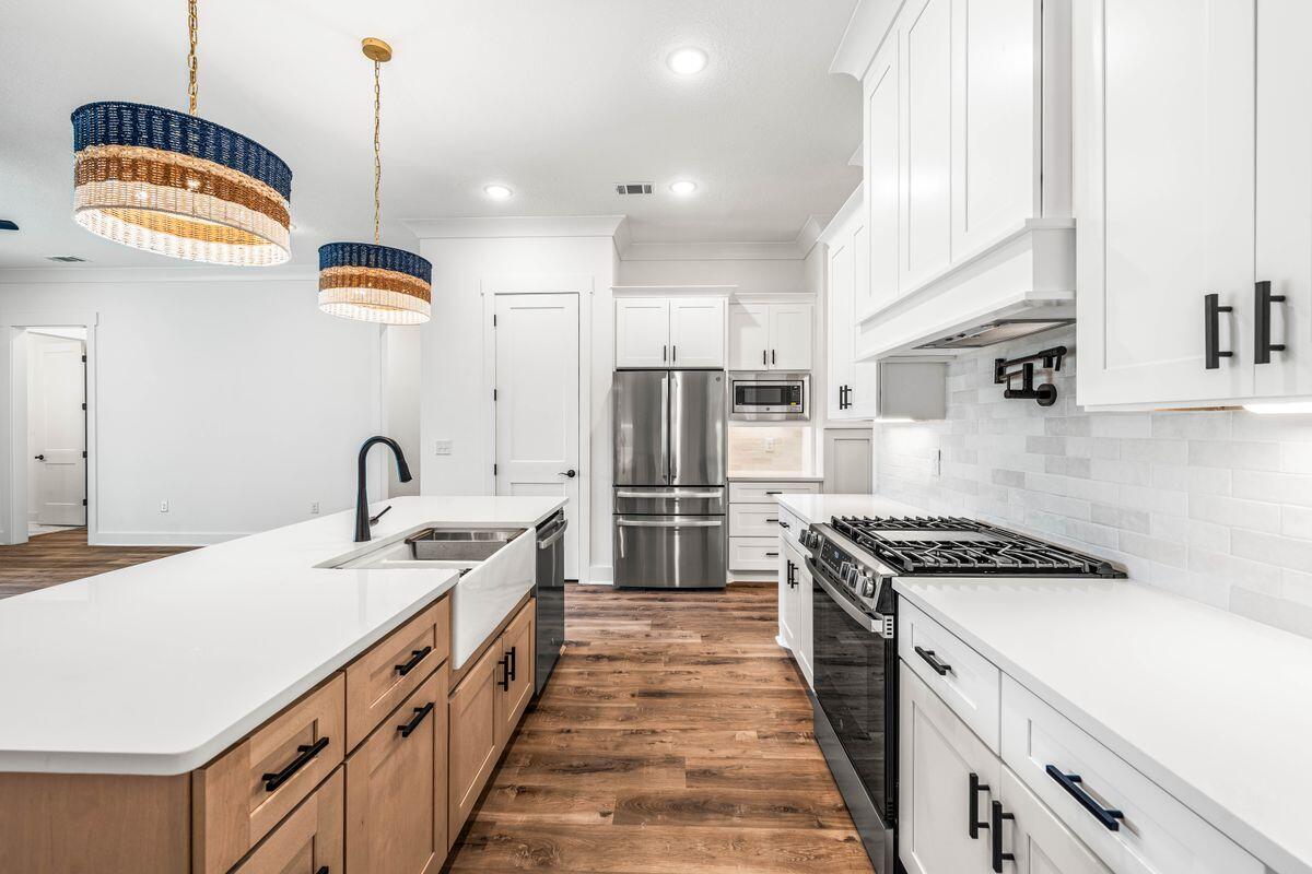 EMERALD BAY PH 1-B - Residential