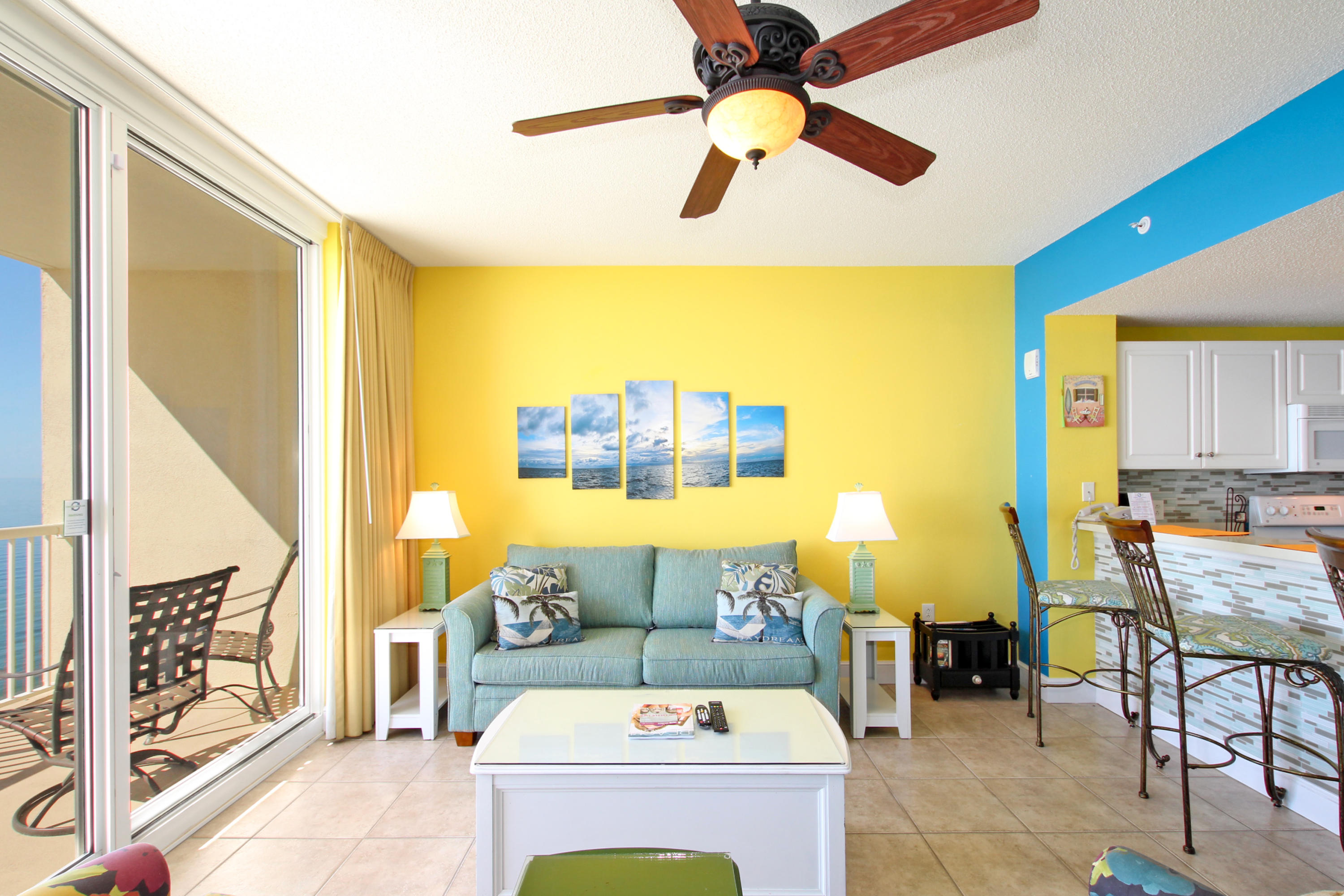 MAJESTIC BEACH TOWERS I - Residential