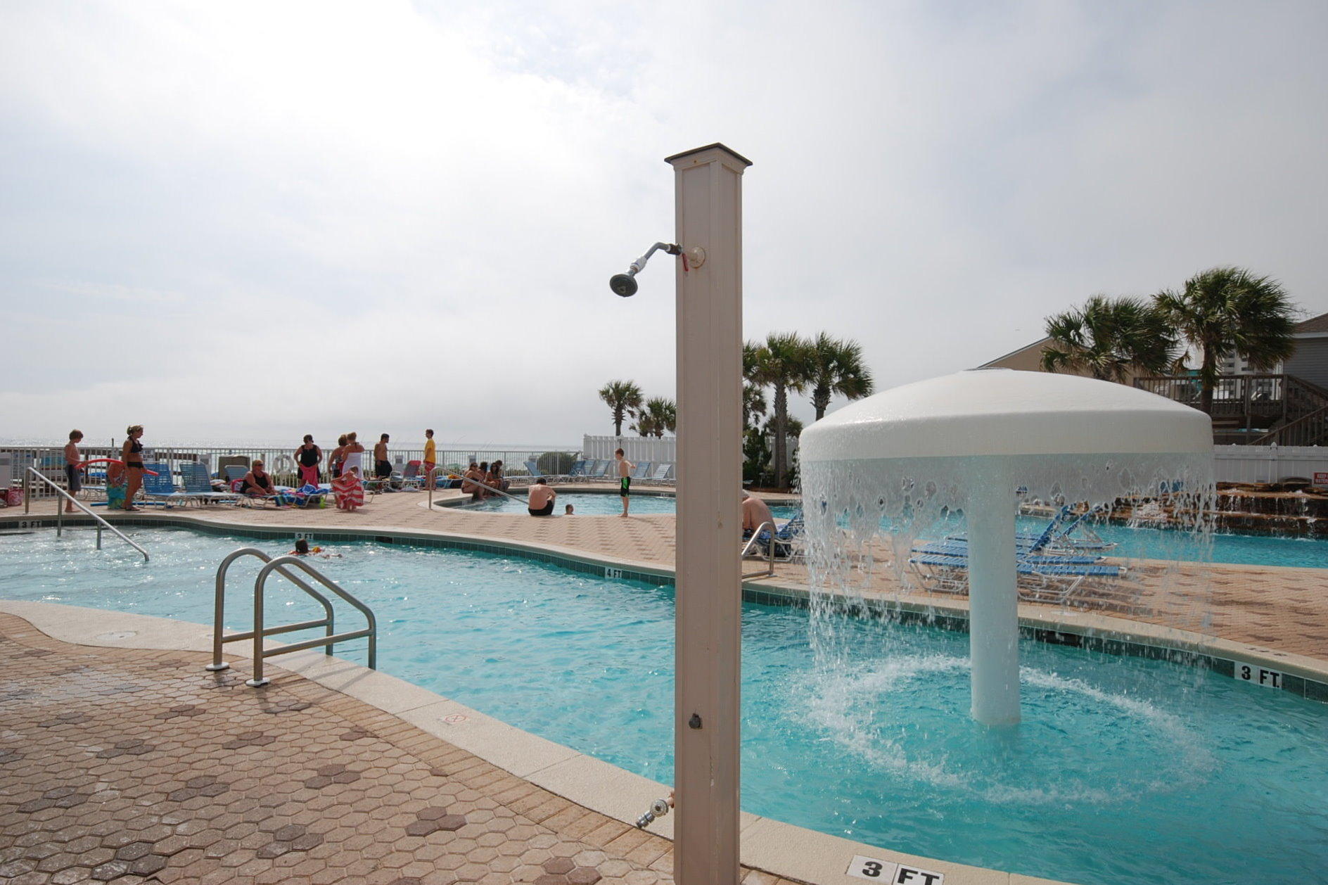 MAJESTIC BEACH TOWERS I - Residential