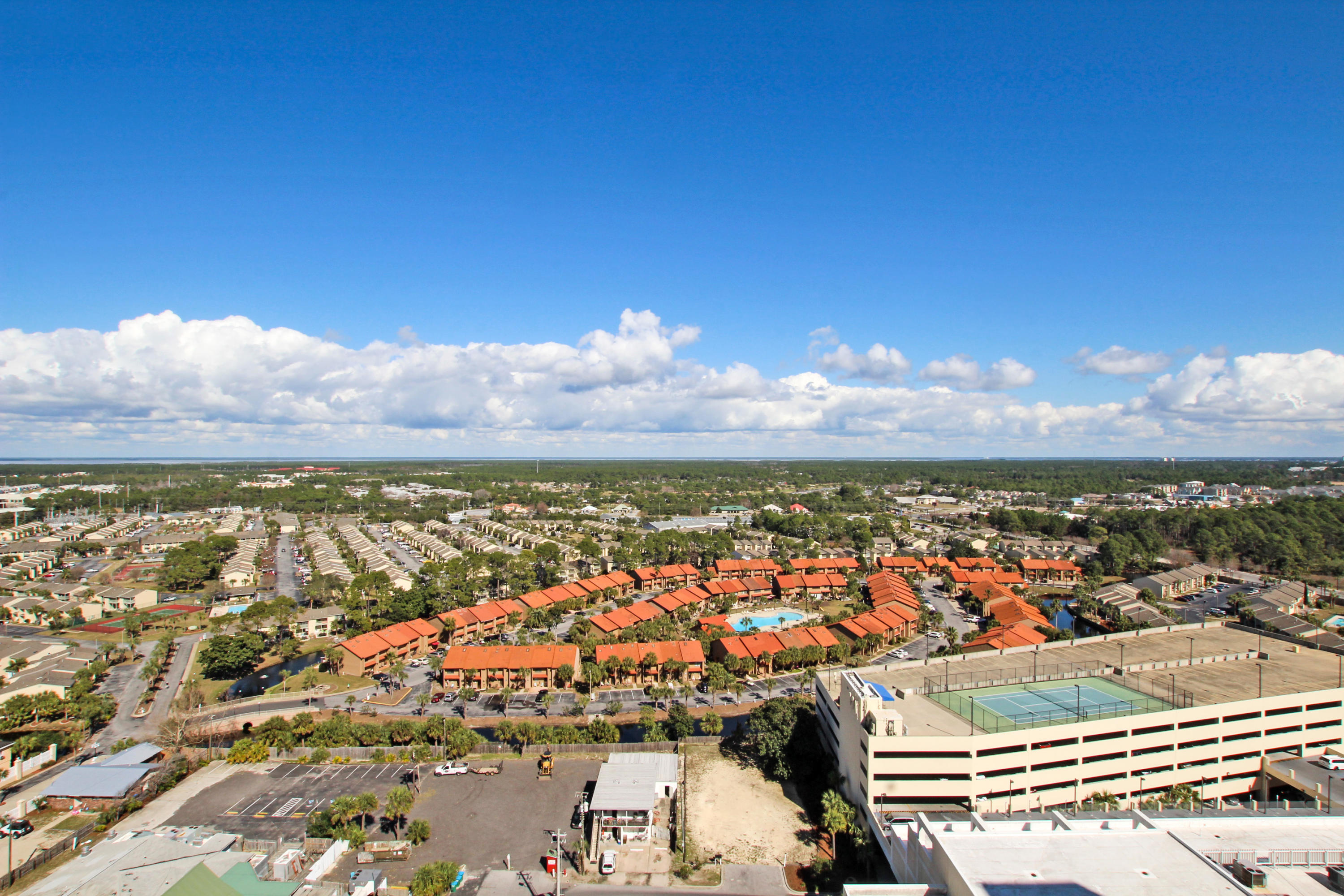 MAJESTIC BEACH TOWERS I - Residential