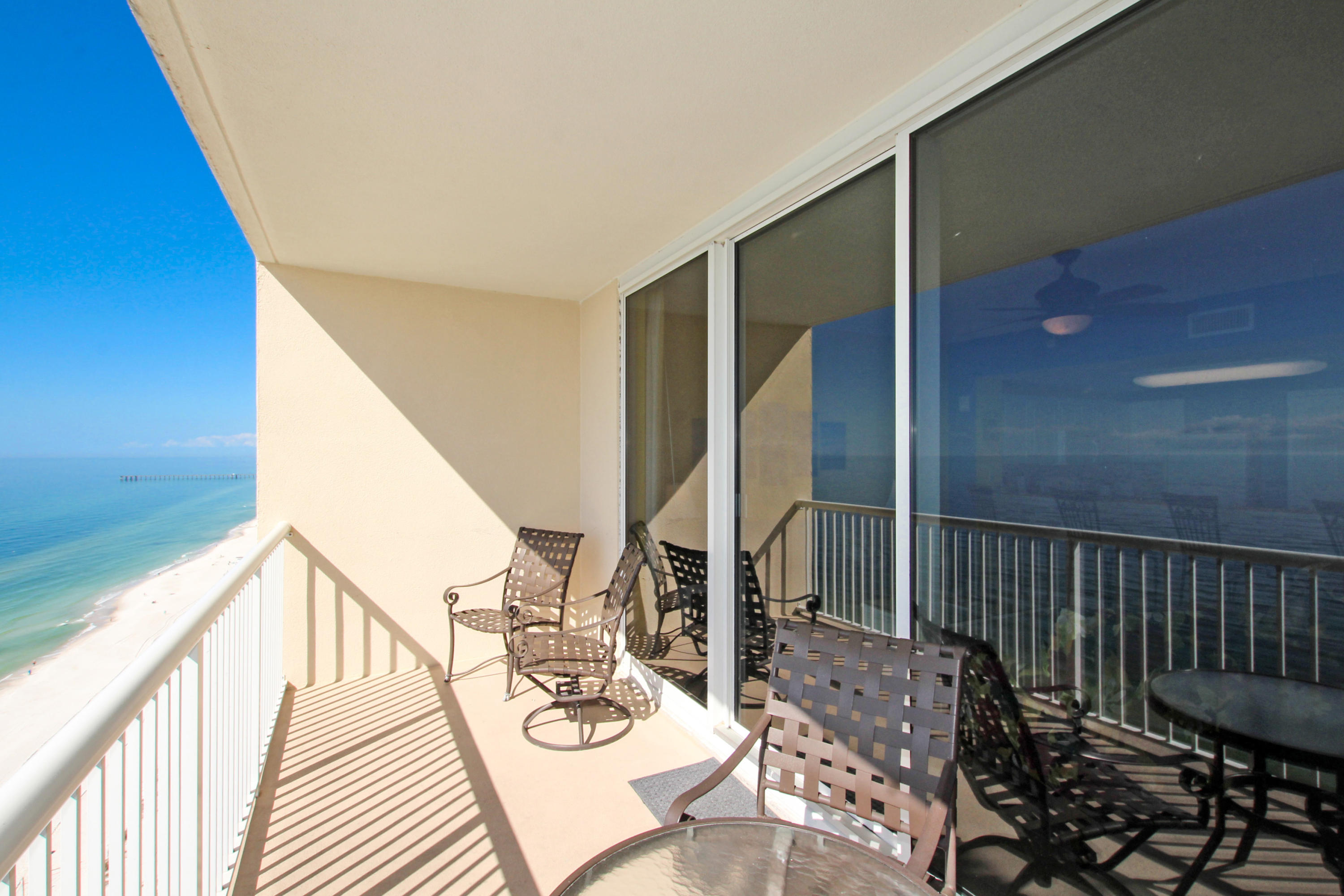 MAJESTIC BEACH TOWERS I - Residential