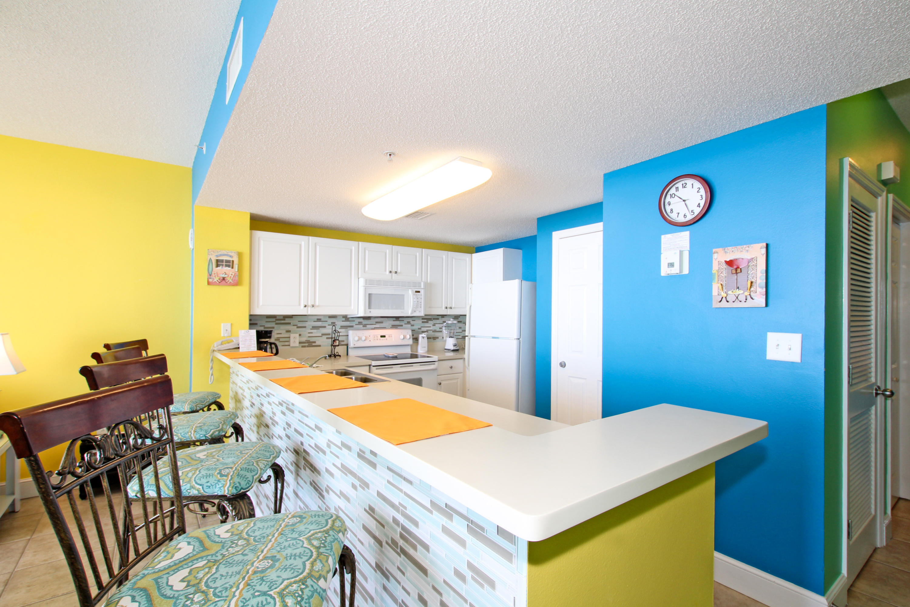 MAJESTIC BEACH TOWERS I - Residential