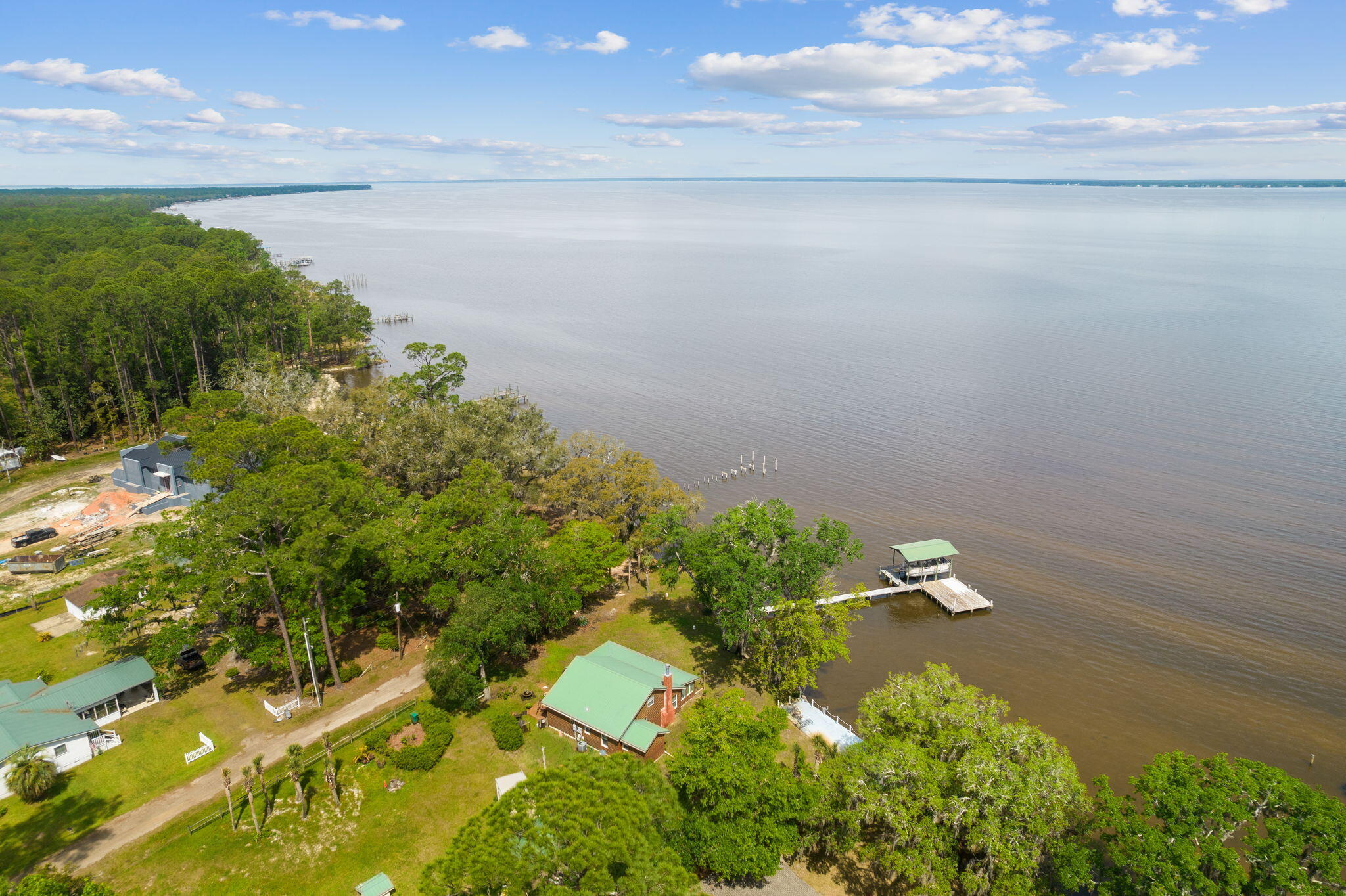 LIGHTHOUSE POINTE - Residential