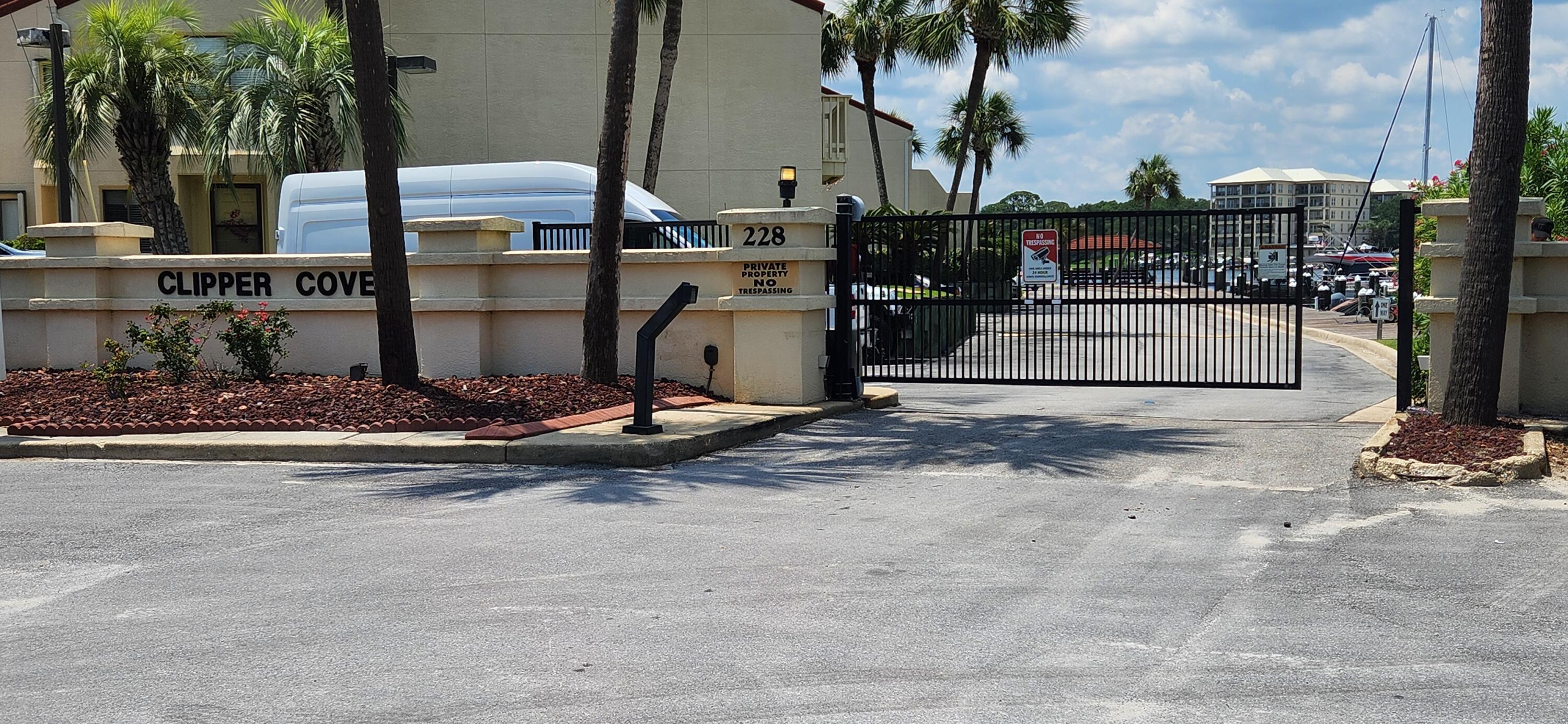 CLIPPER COVE T/H - Residential Lease