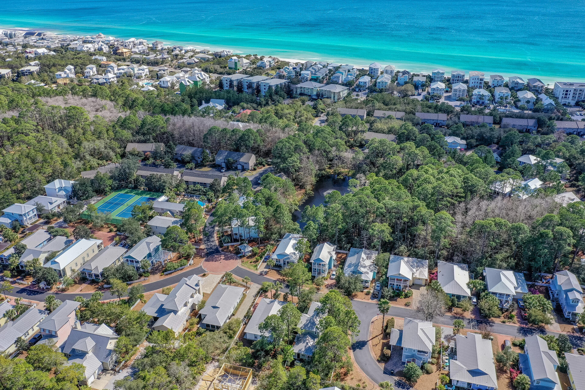 CASSINE VILLAGE - Residential