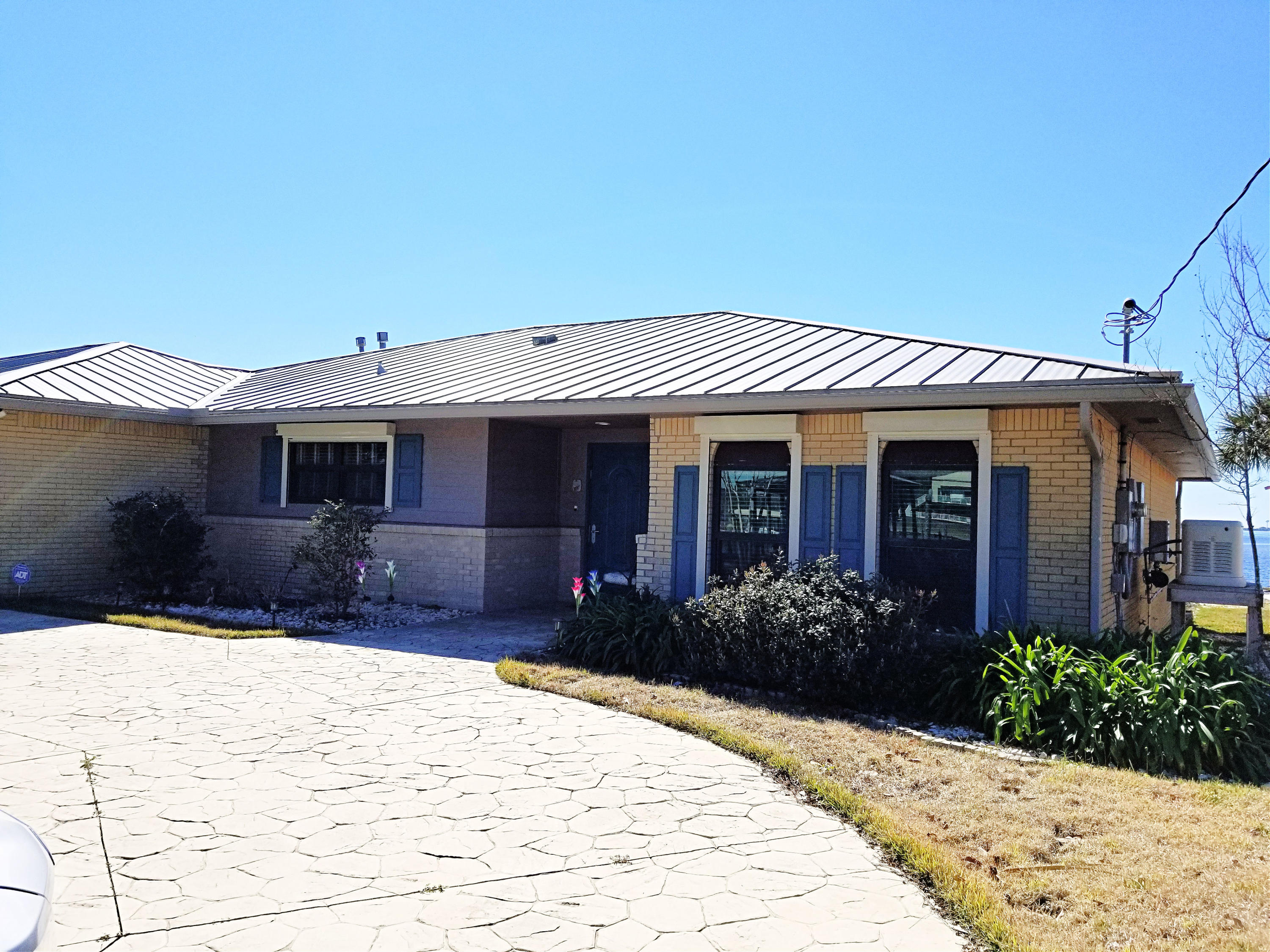 JONITA ESTATES - Residential