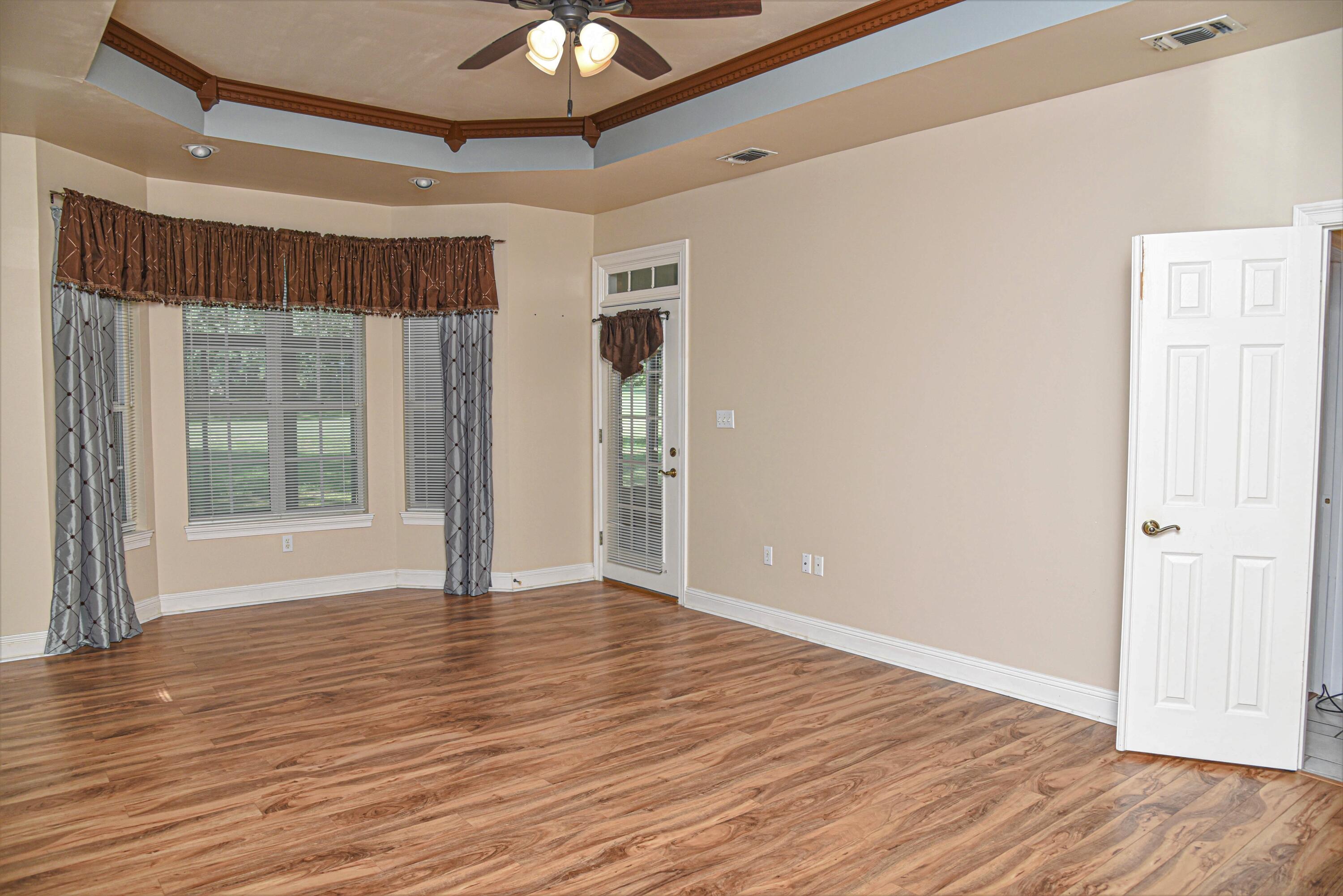 LINKS AT SHALIMAR POINTE - Residential