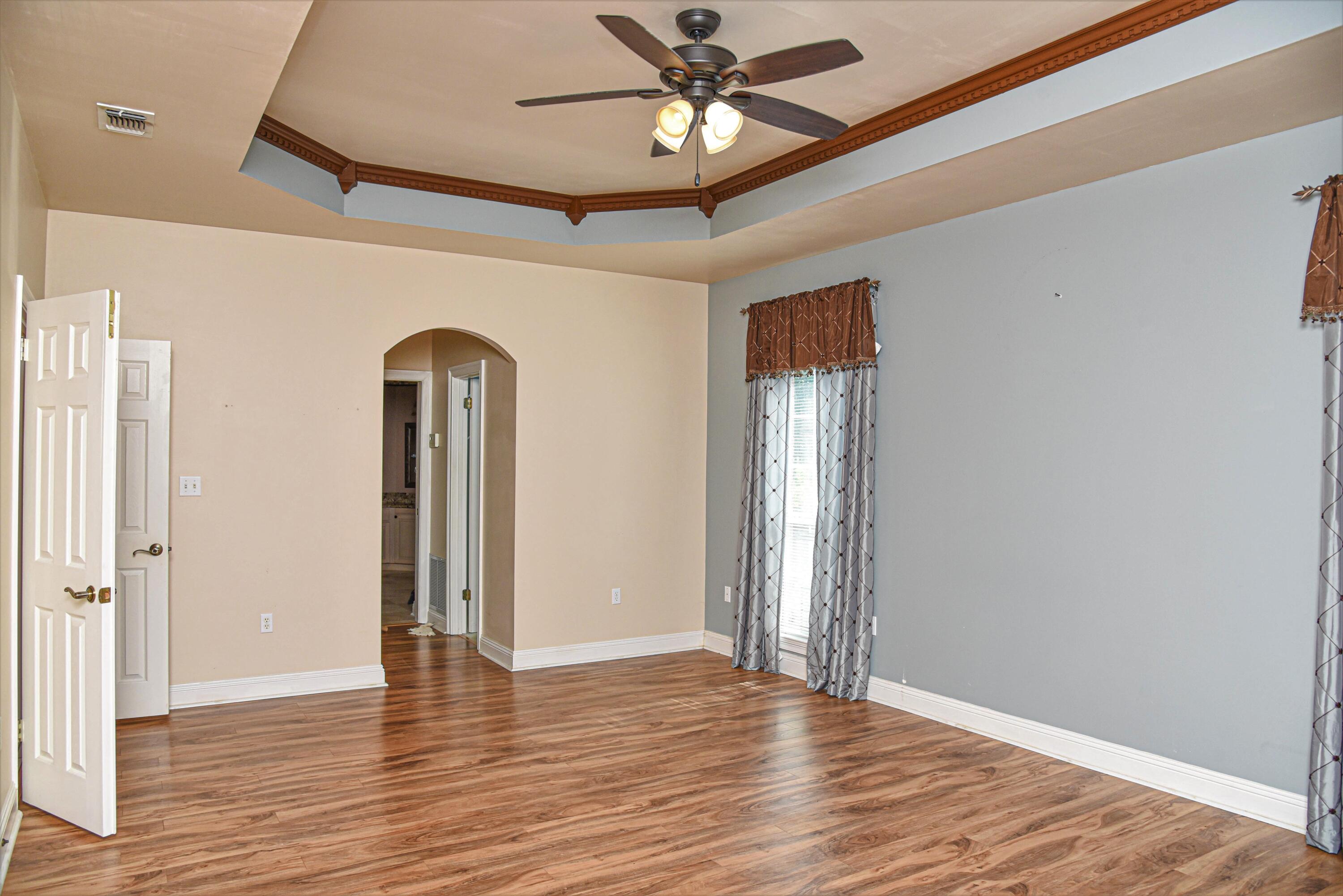 LINKS AT SHALIMAR POINTE - Residential