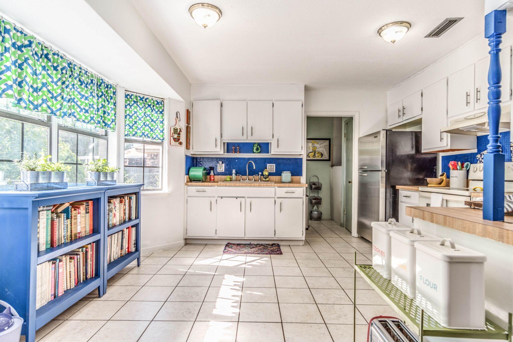 MARINERS COVE - Residential