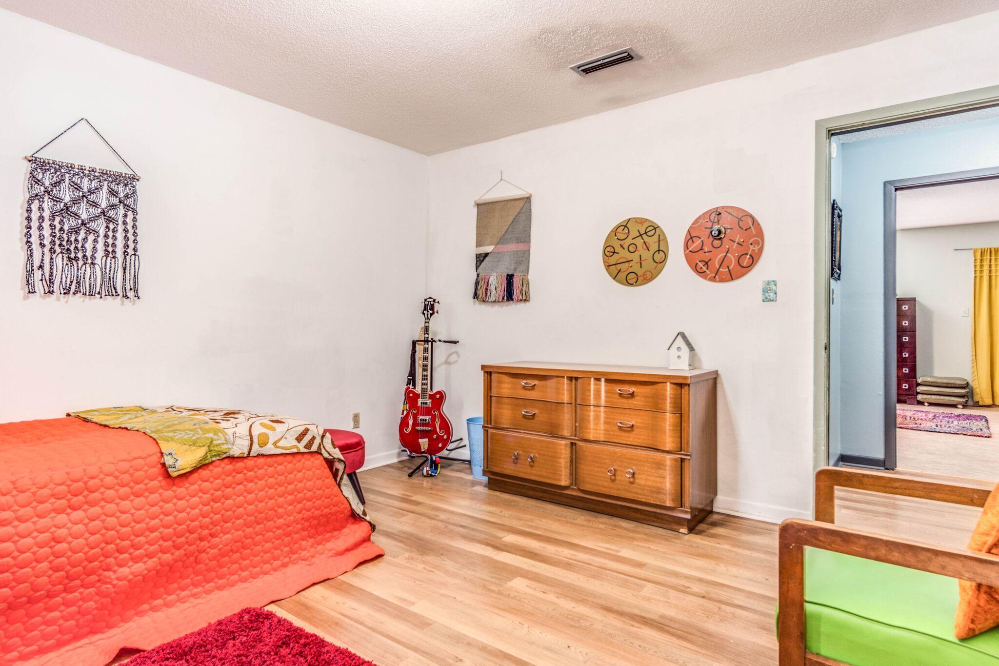 MARINERS COVE - Residential