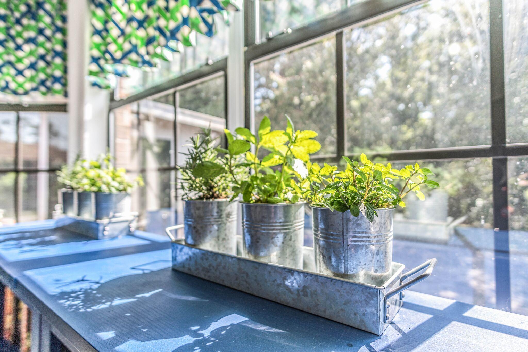 MARINERS COVE - Residential