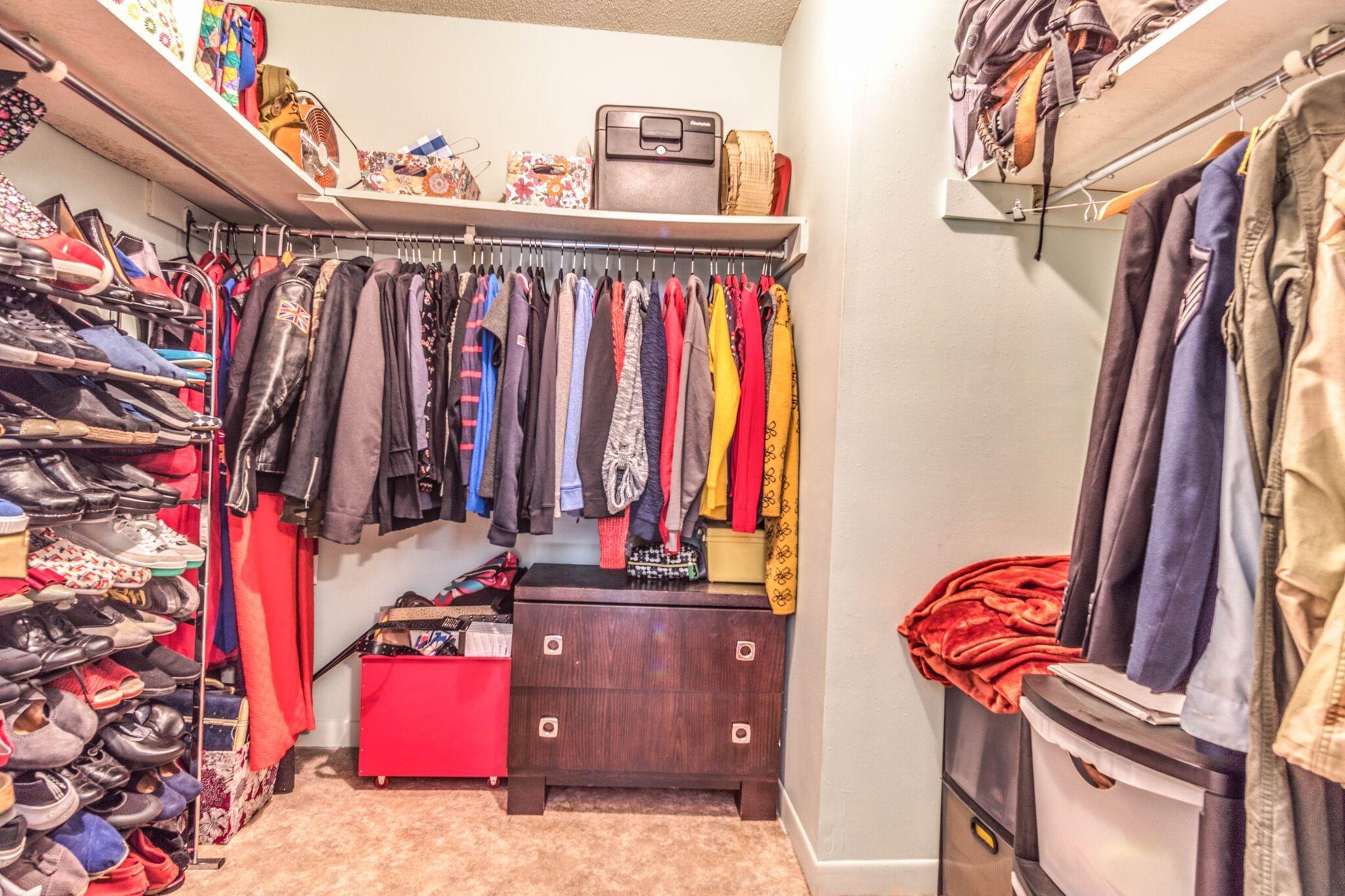 MARINERS COVE - Residential