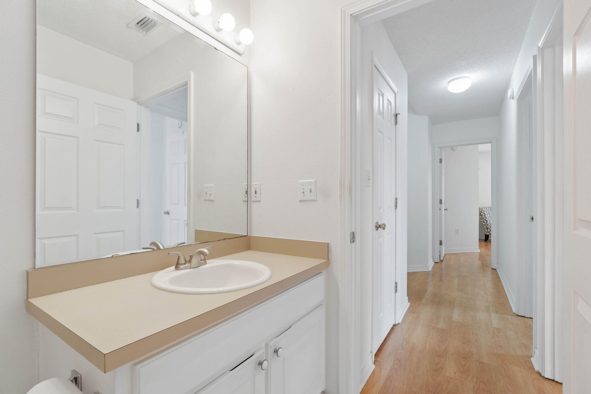 ASHBERRY WOODS - Residential