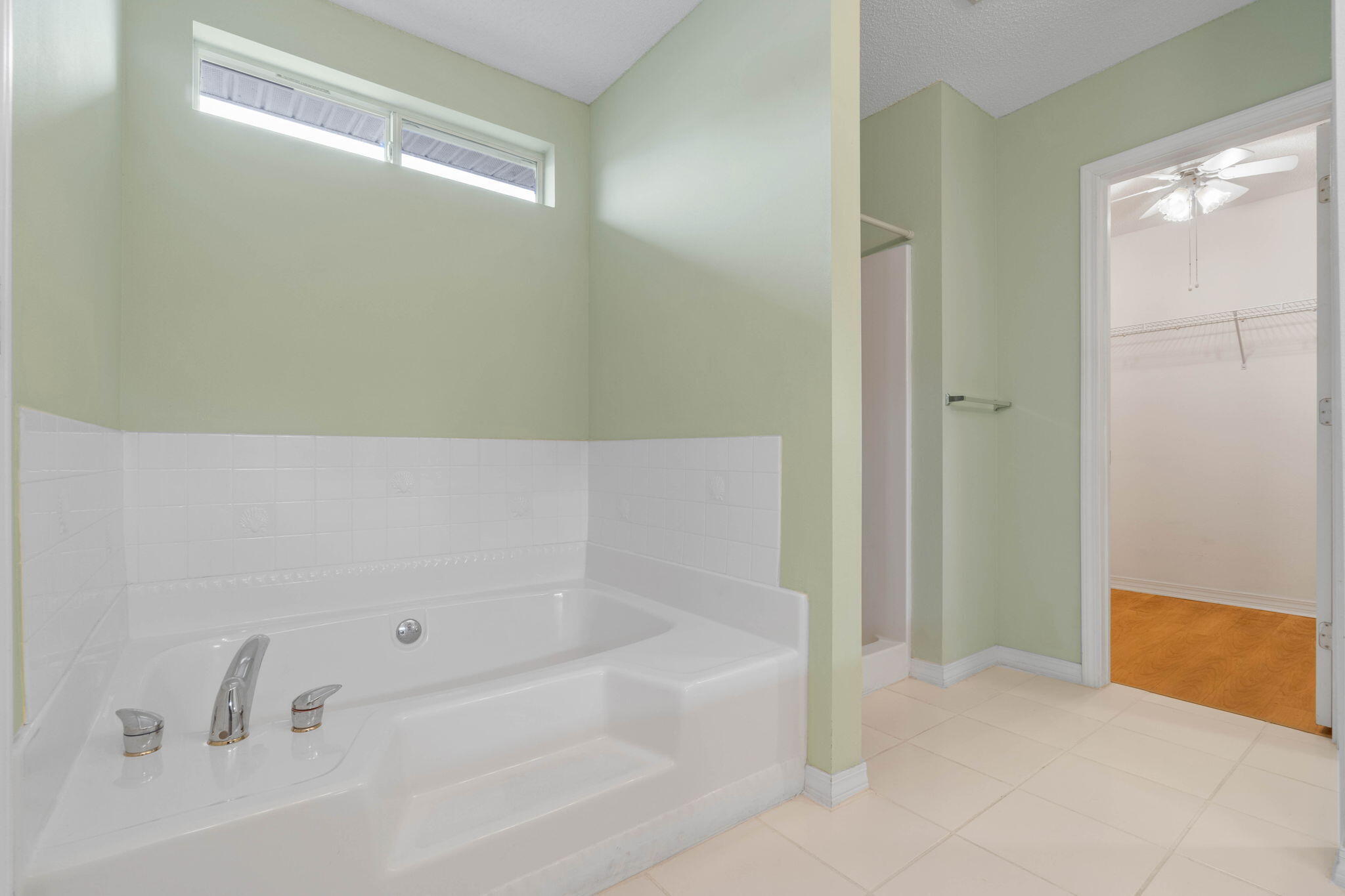 ASHBERRY WOODS - Residential