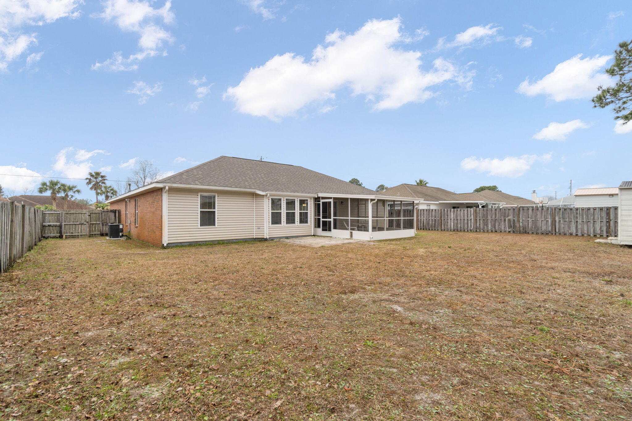 ASHBERRY WOODS - Residential