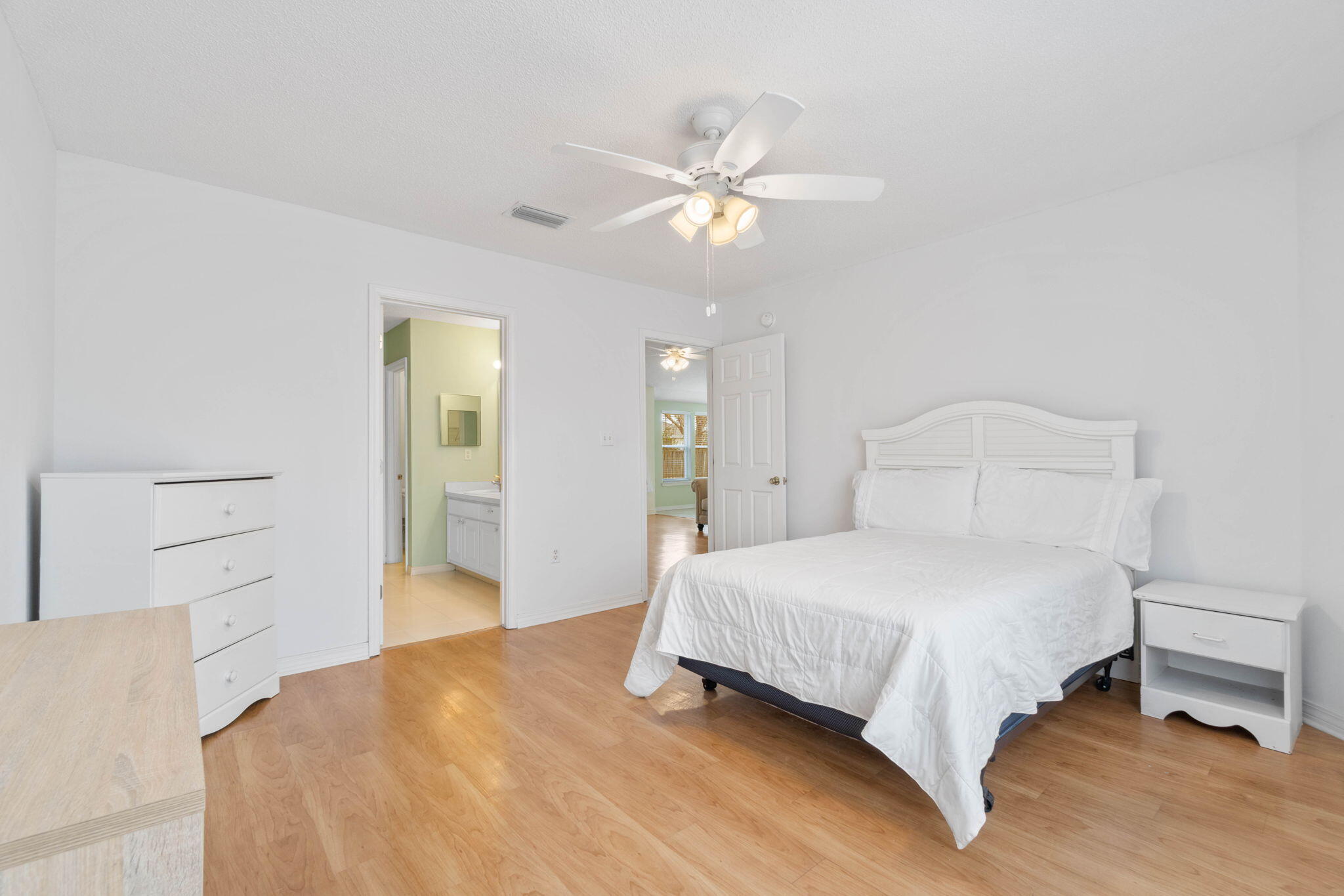 ASHBERRY WOODS - Residential