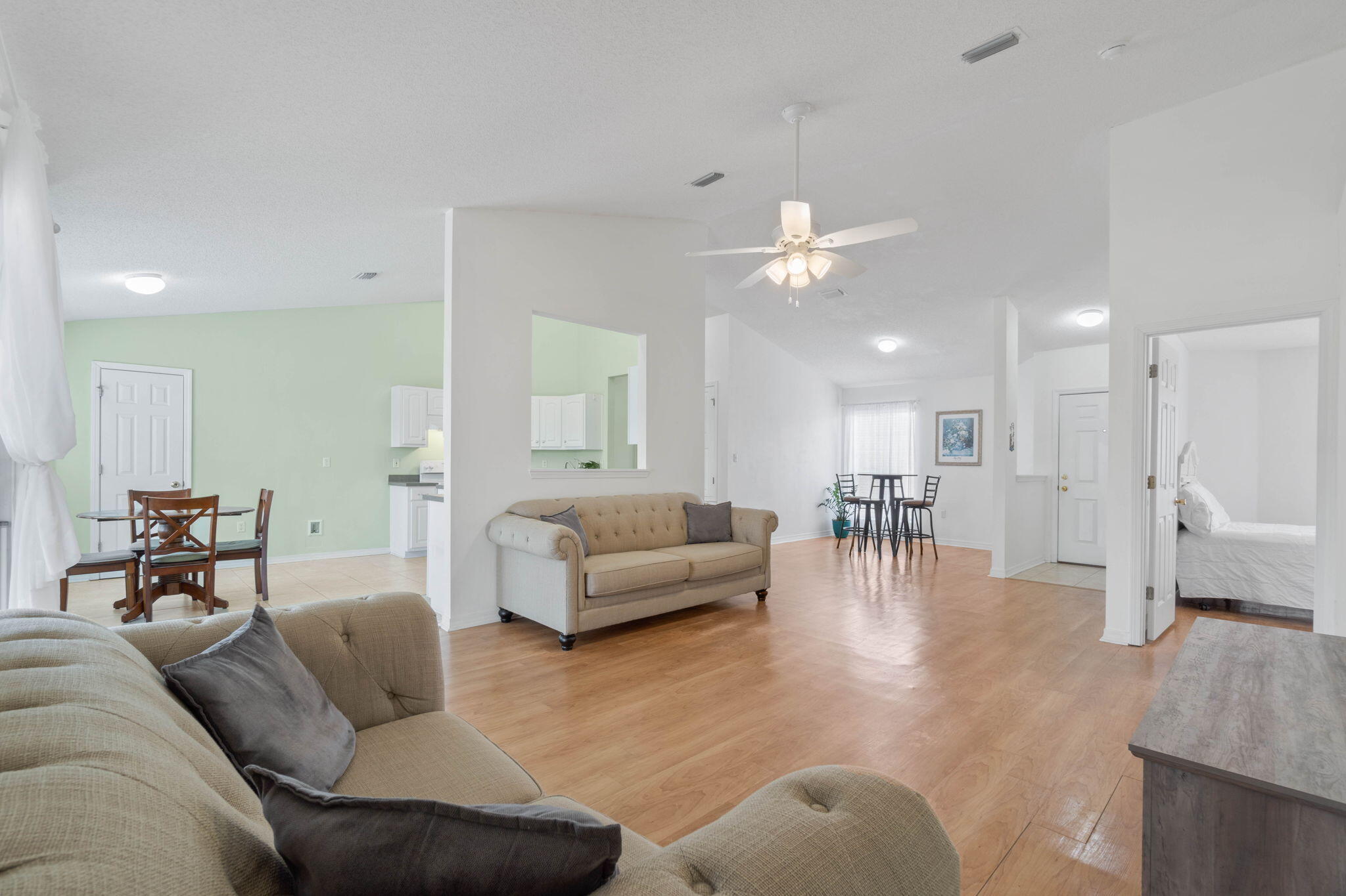 ASHBERRY WOODS - Residential