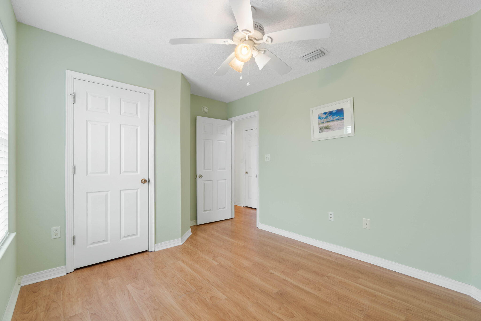 ASHBERRY WOODS - Residential