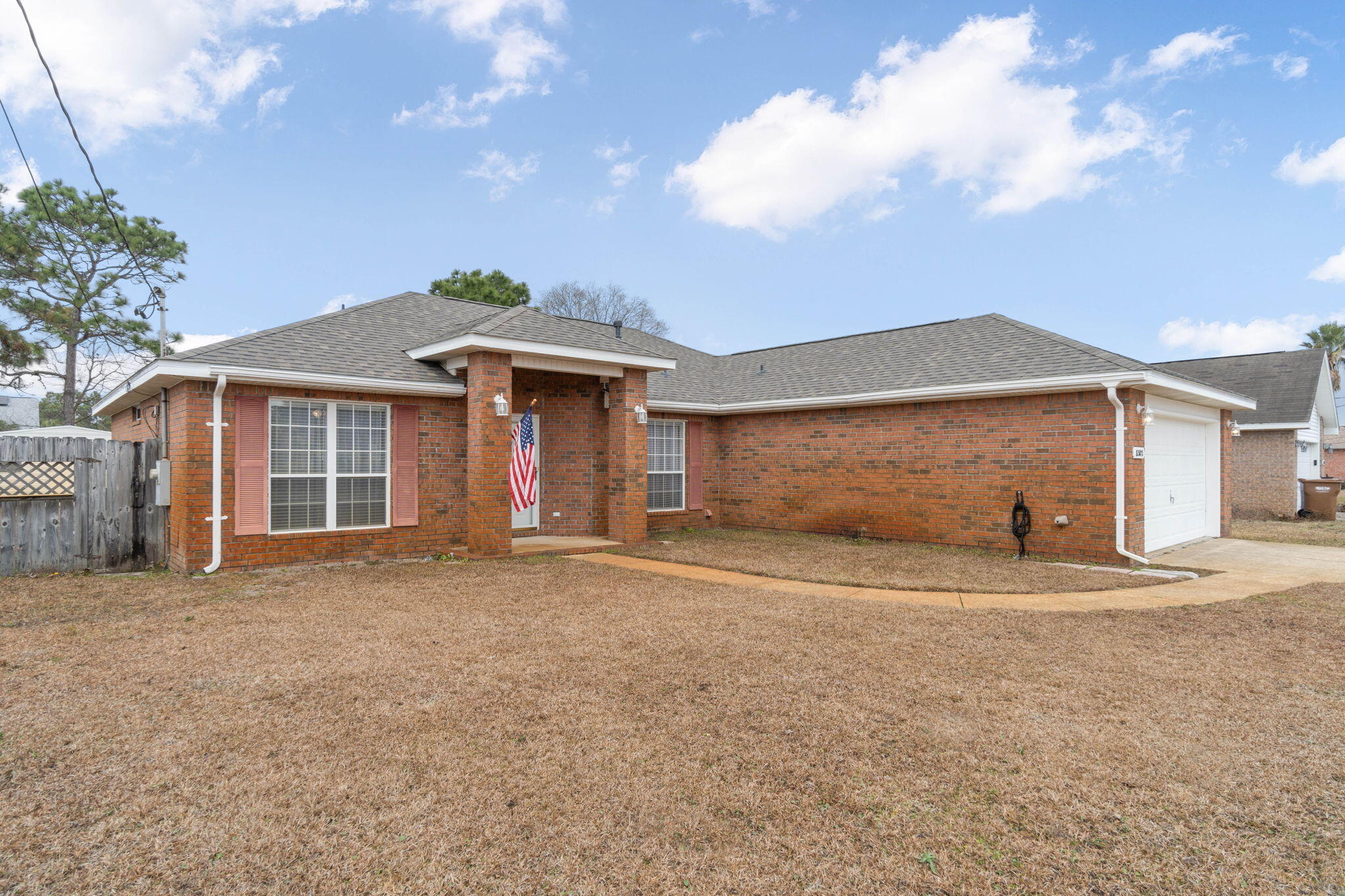 ASHBERRY WOODS - Residential