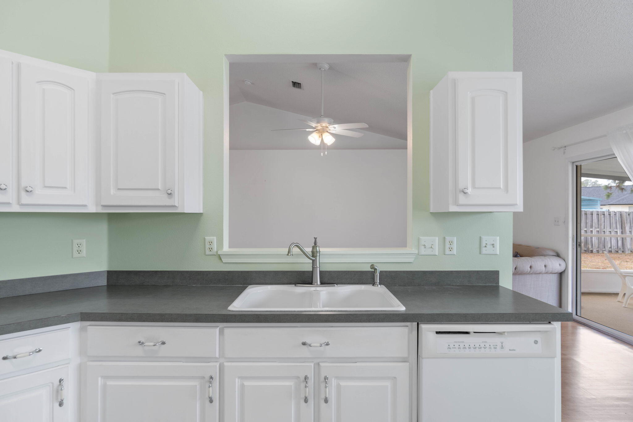 ASHBERRY WOODS - Residential