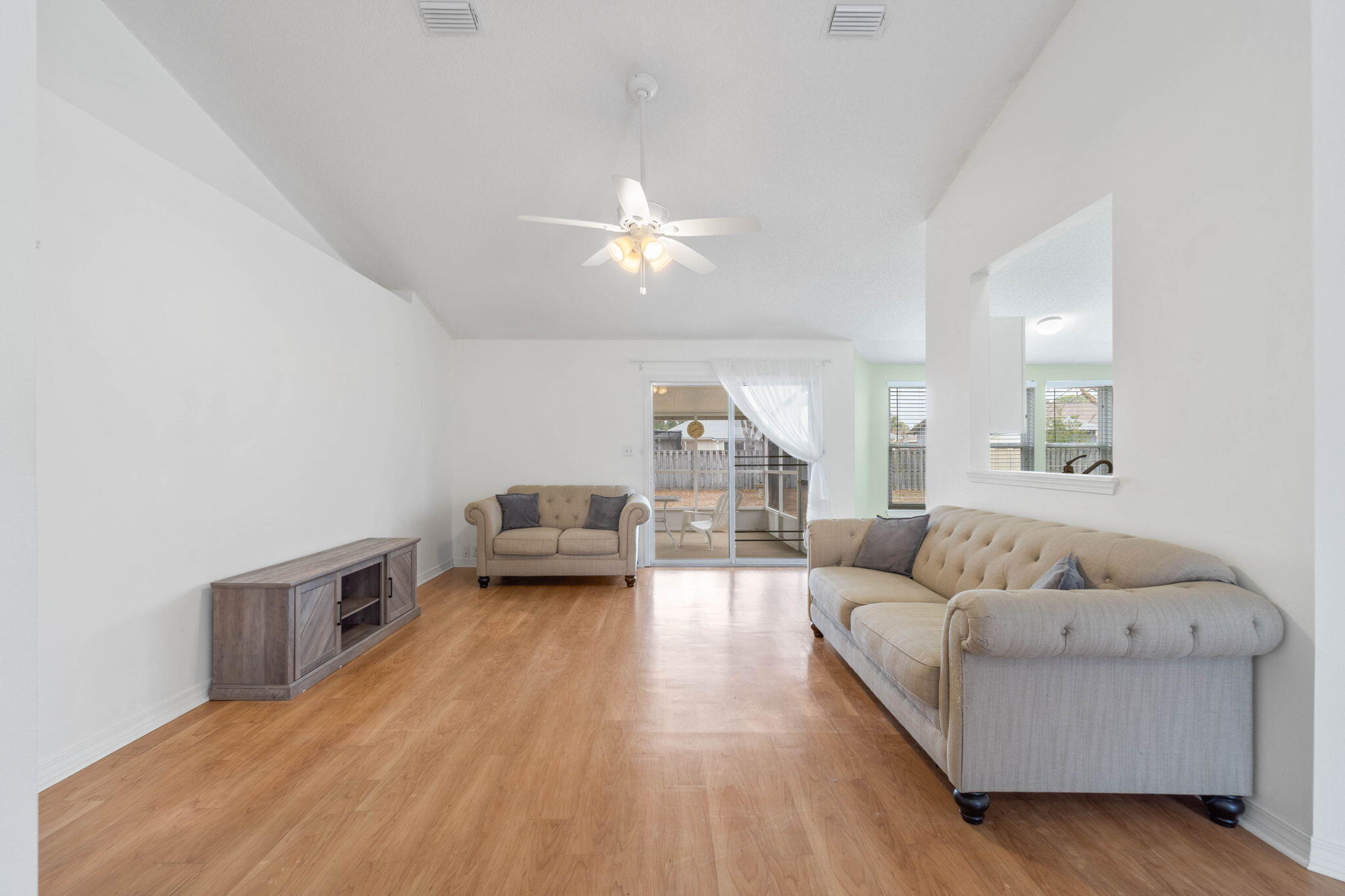 ASHBERRY WOODS - Residential