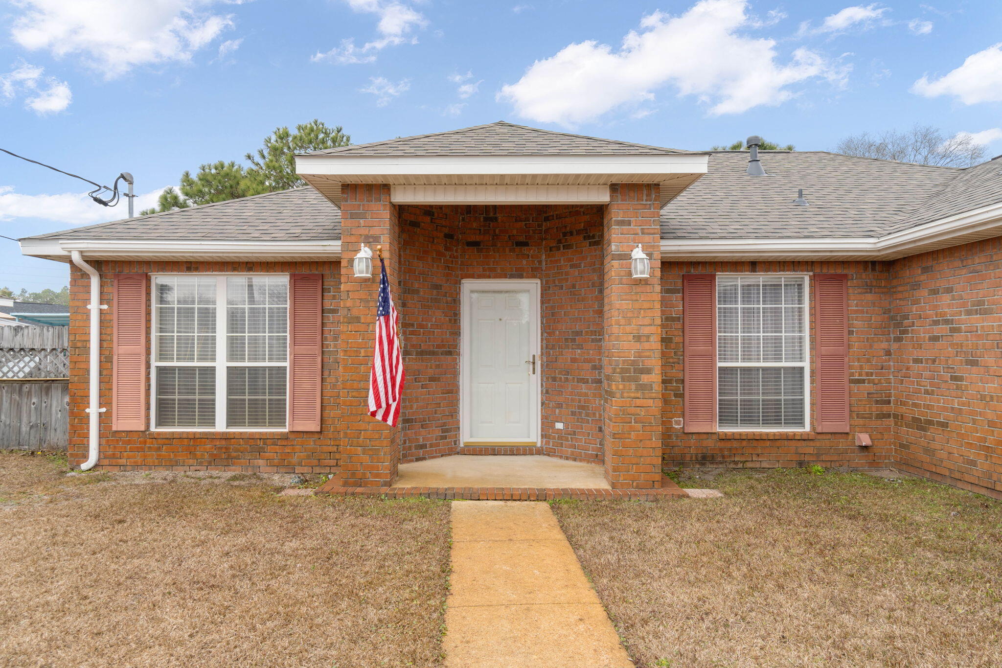ASHBERRY WOODS - Residential