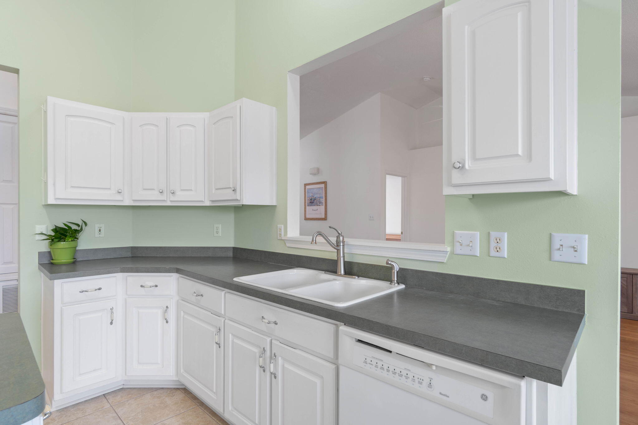 ASHBERRY WOODS - Residential