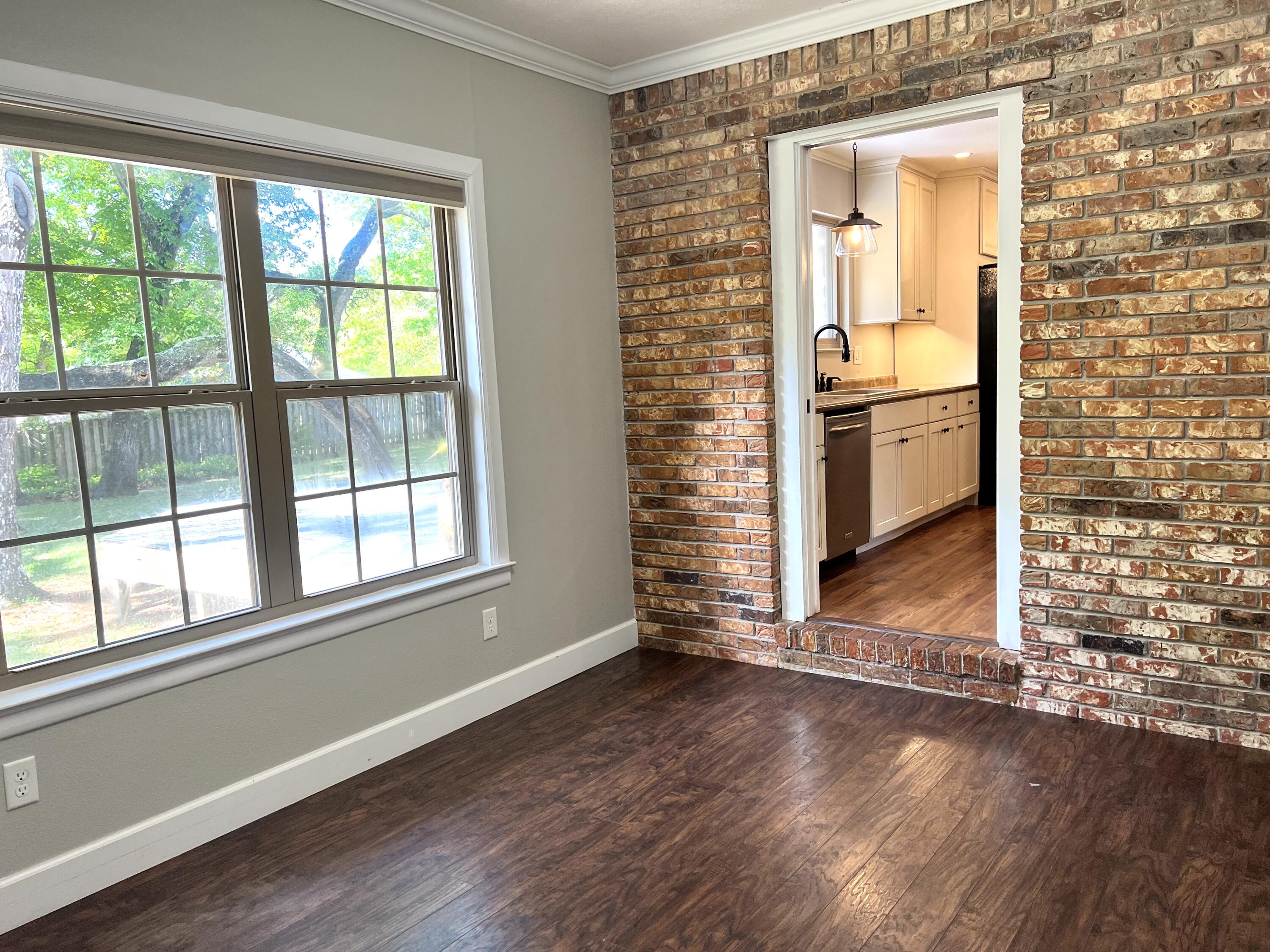 LAKE SHARON ESTATES - Residential Lease