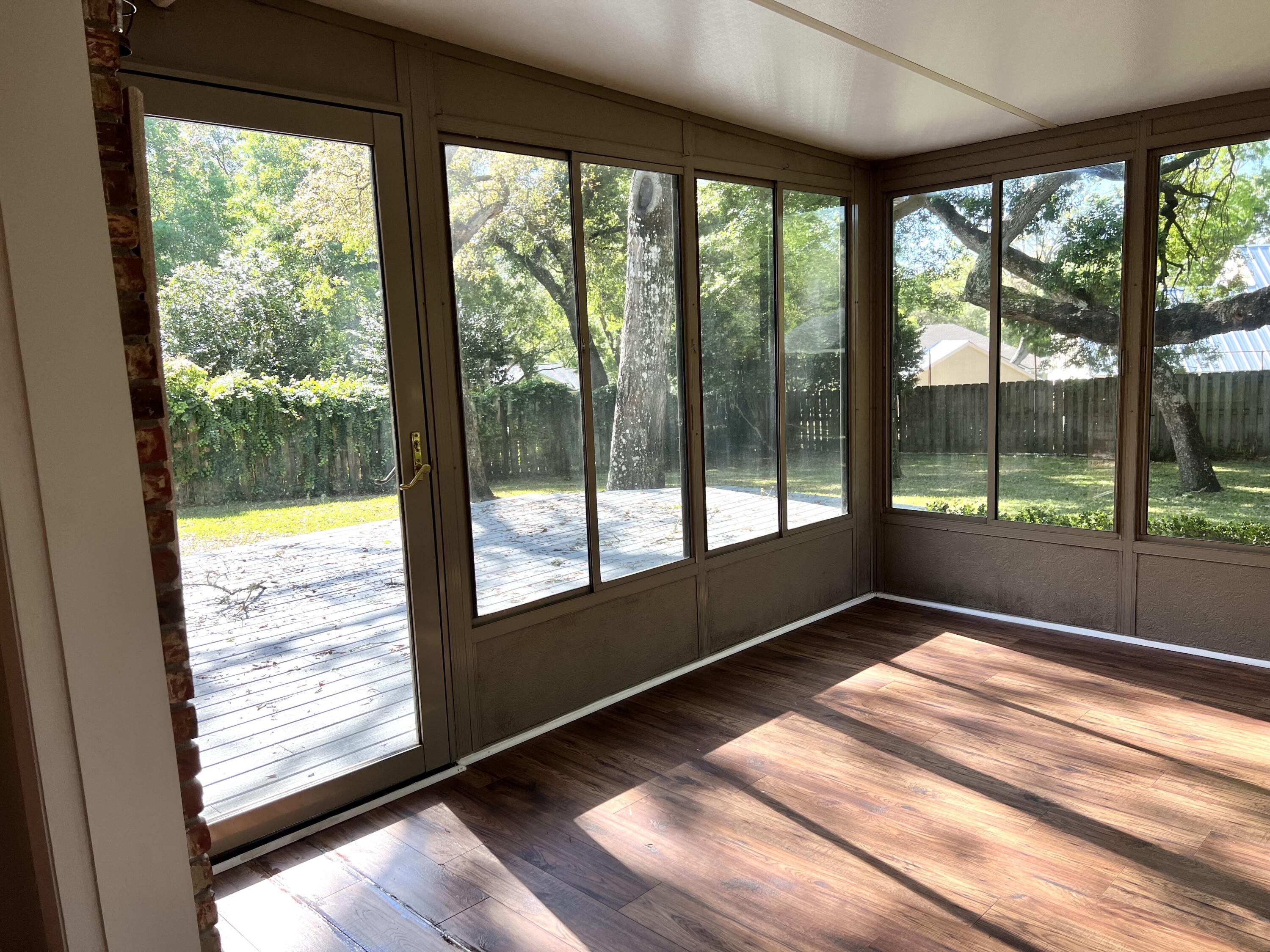 LAKE SHARON ESTATES - Residential Lease