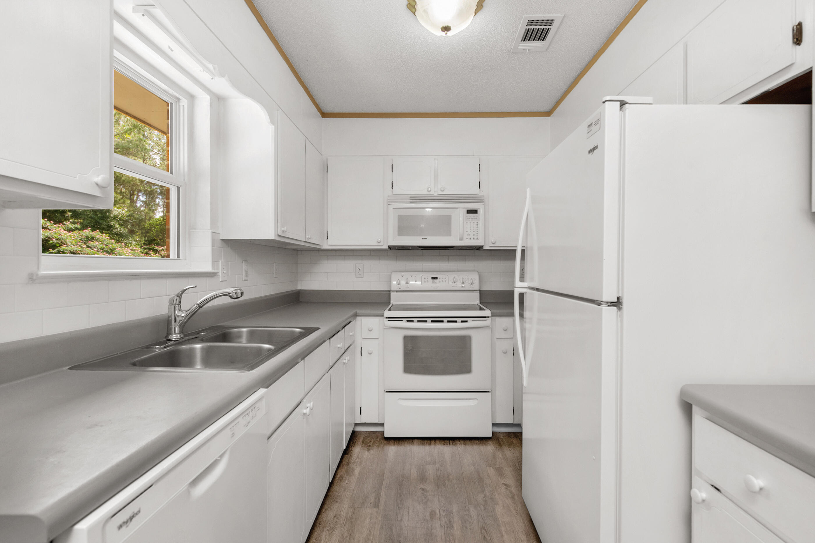 MORRIS ADDN TO CRESTVIEW - Residential