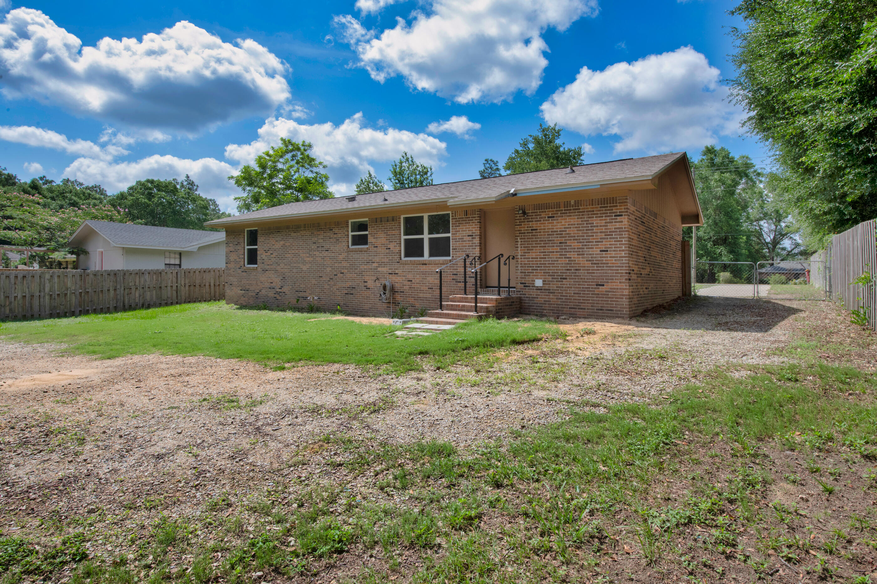 MORRIS ADDN TO CRESTVIEW - Residential