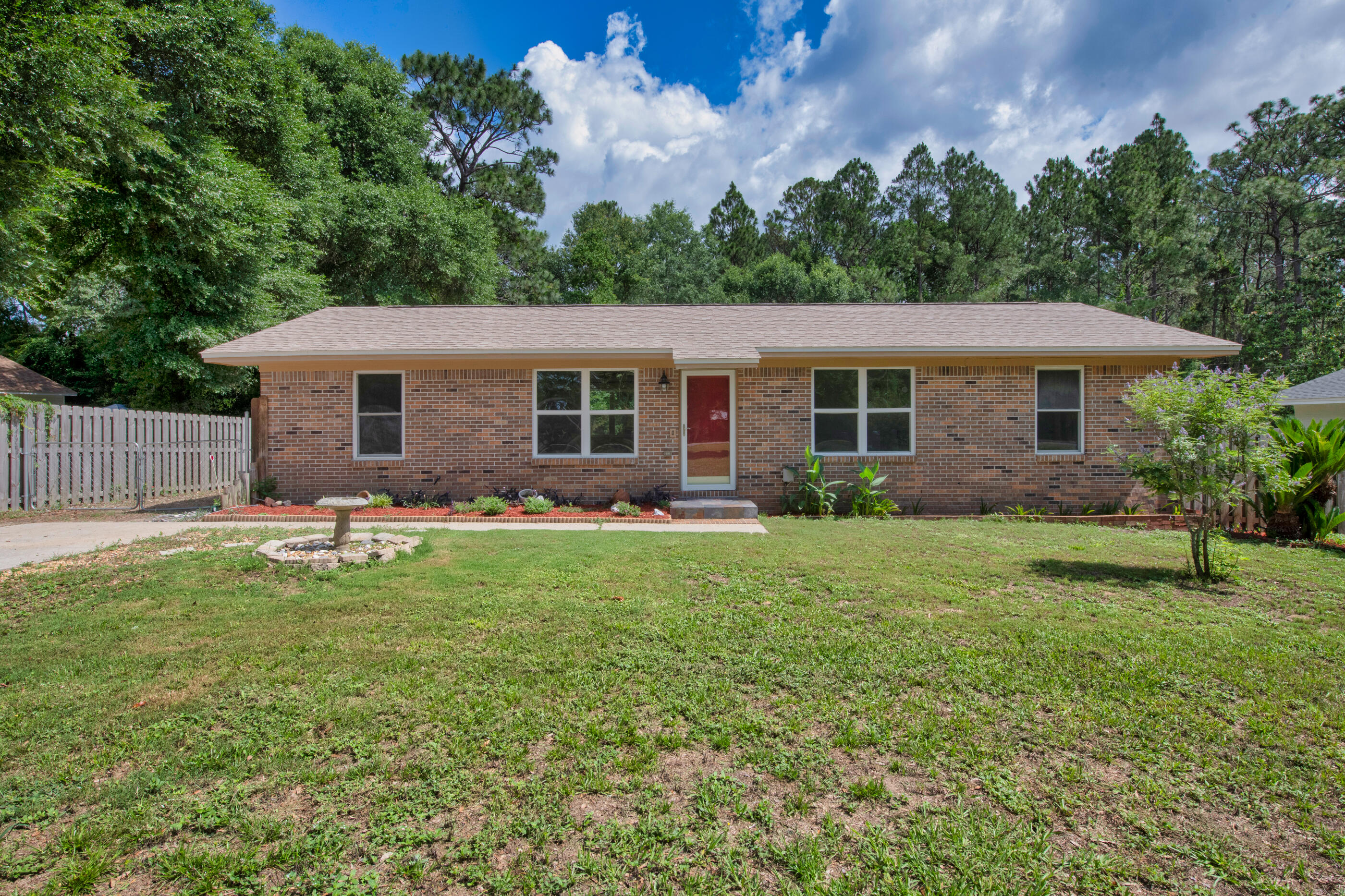 MORRIS ADDN TO CRESTVIEW - Residential