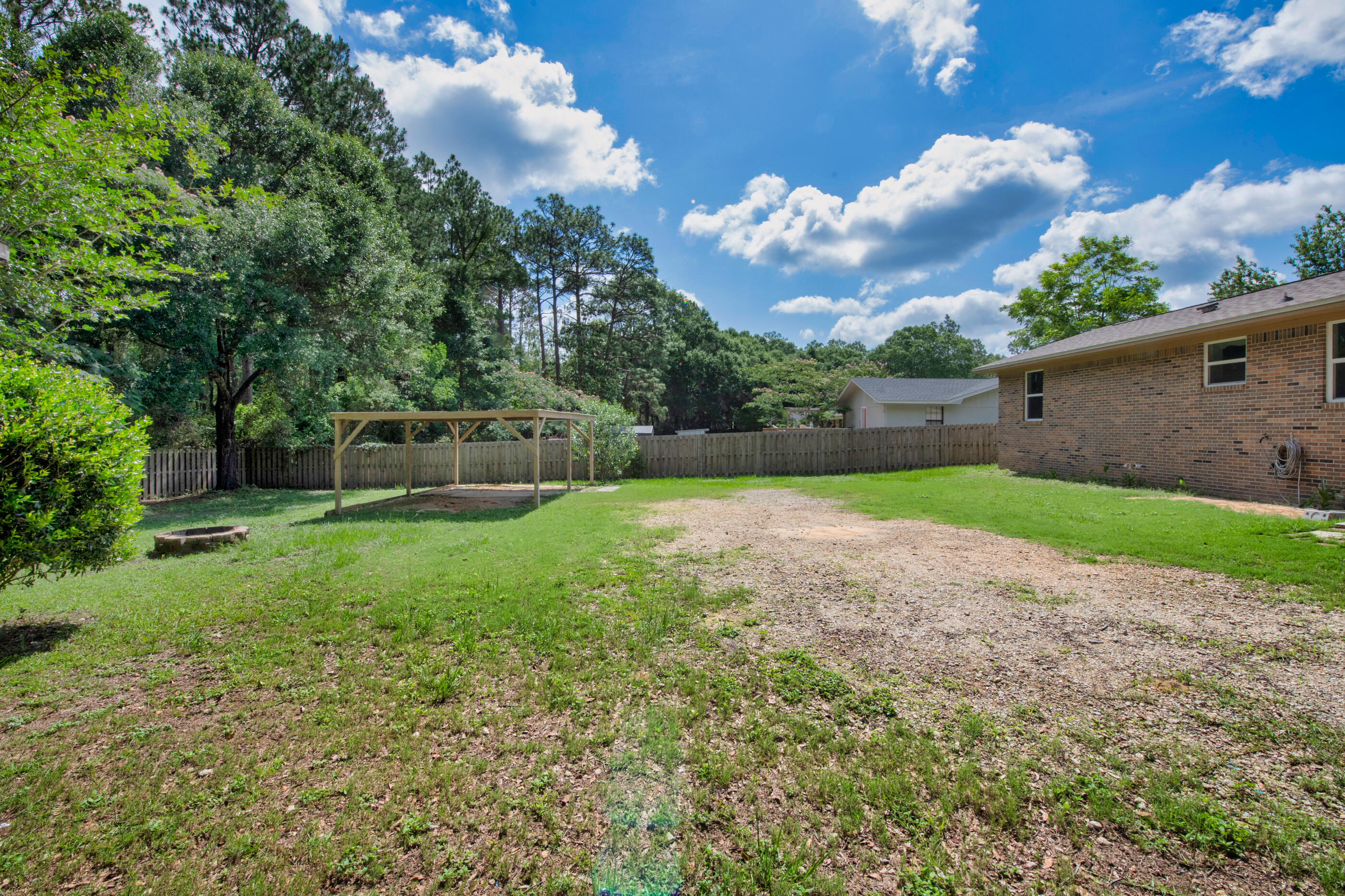 MORRIS ADDN TO CRESTVIEW - Residential
