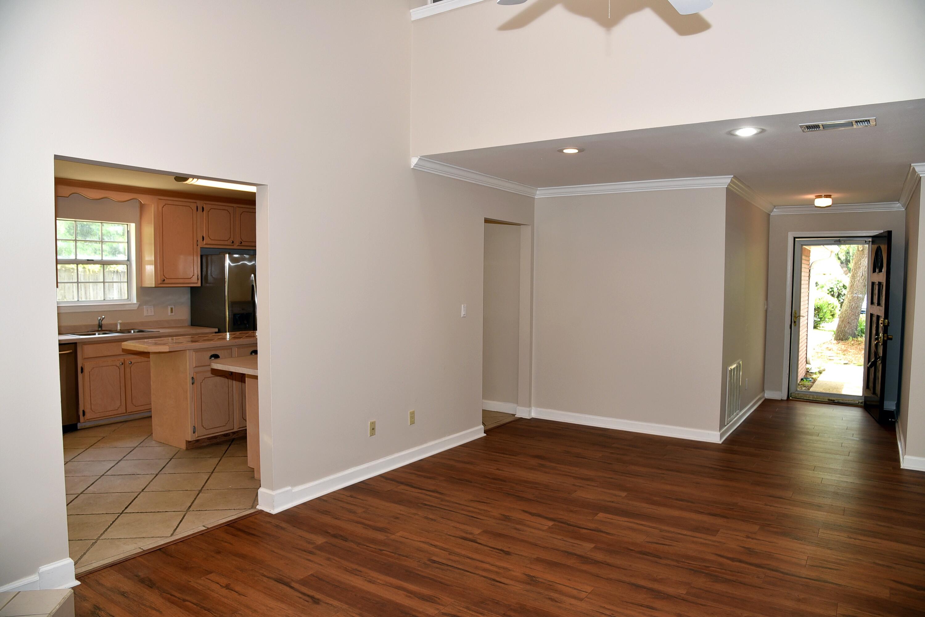 PARKWOOD COURT AT BLUEWATER BAY - Residential Lease