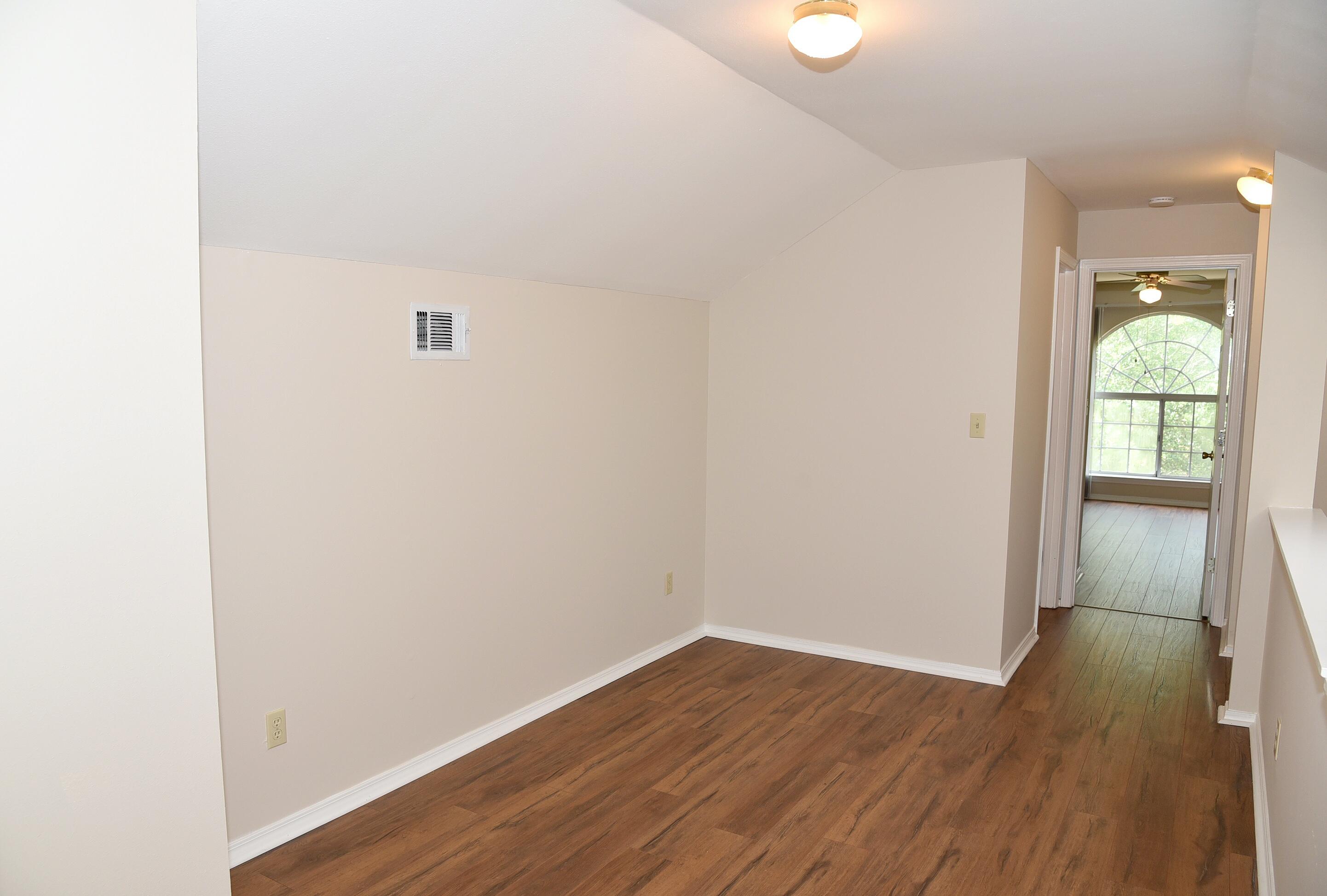 PARKWOOD COURT AT BLUEWATER BAY - Residential Lease