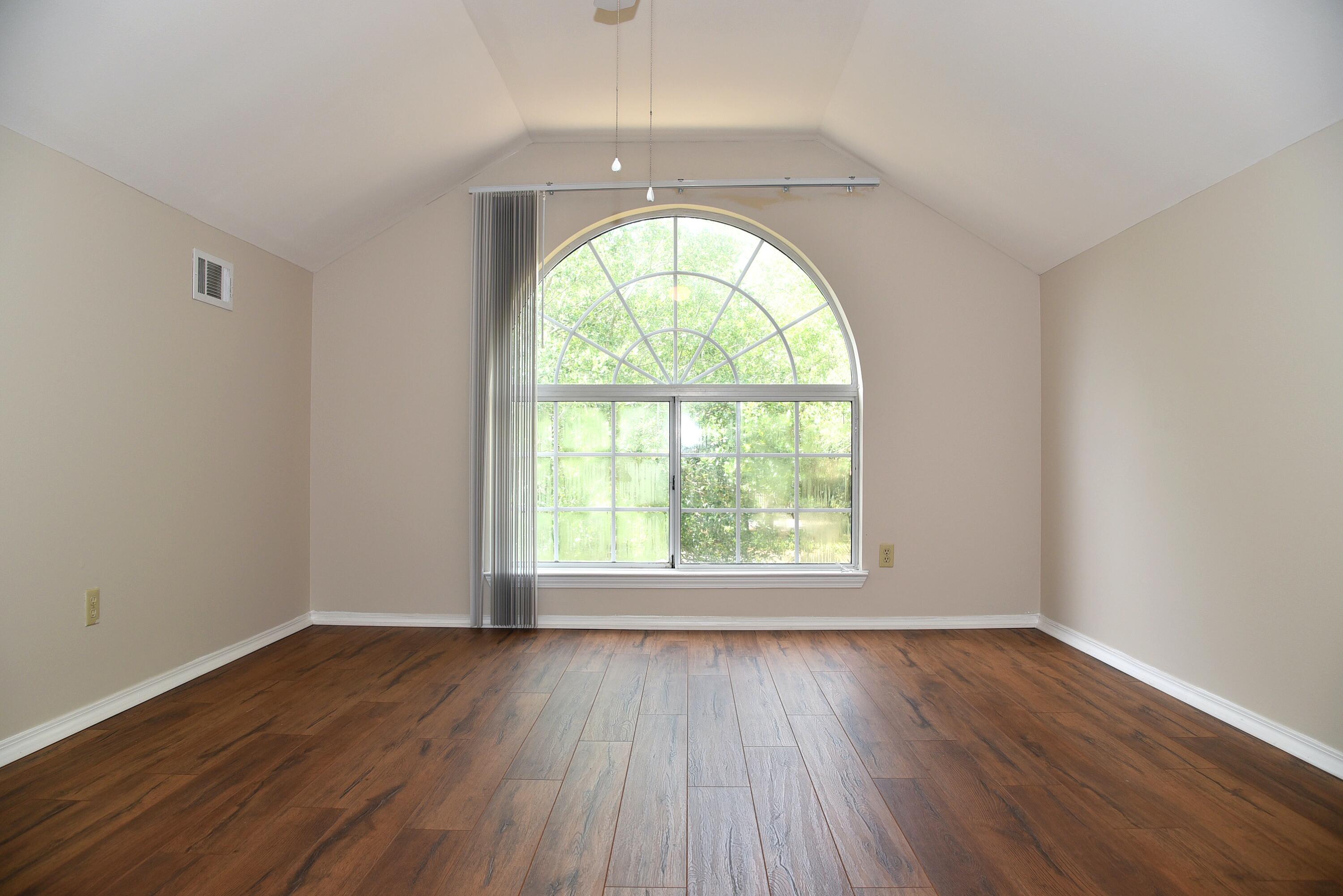 PARKWOOD COURT AT BLUEWATER BAY - Residential Lease