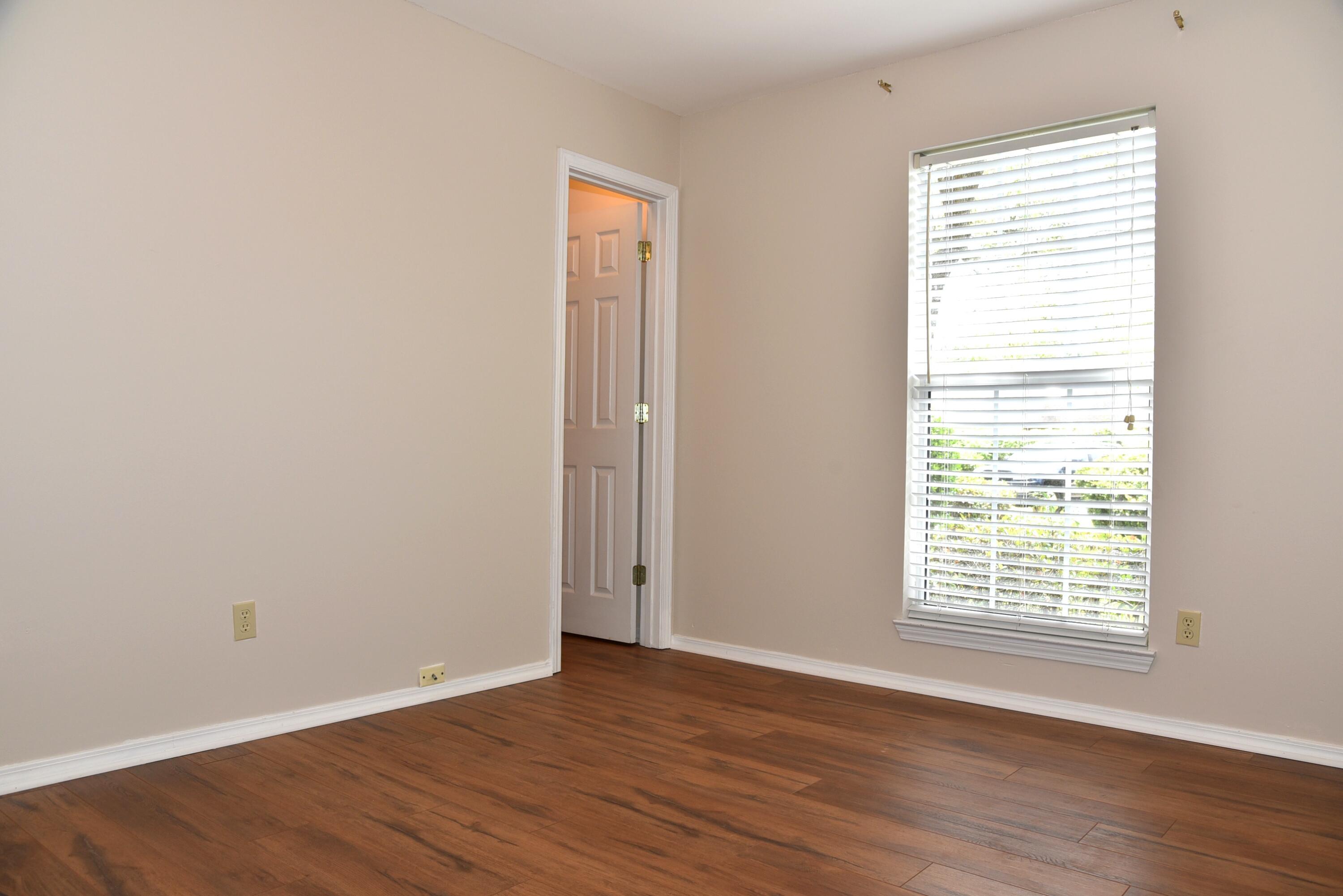 PARKWOOD COURT AT BLUEWATER BAY - Residential Lease