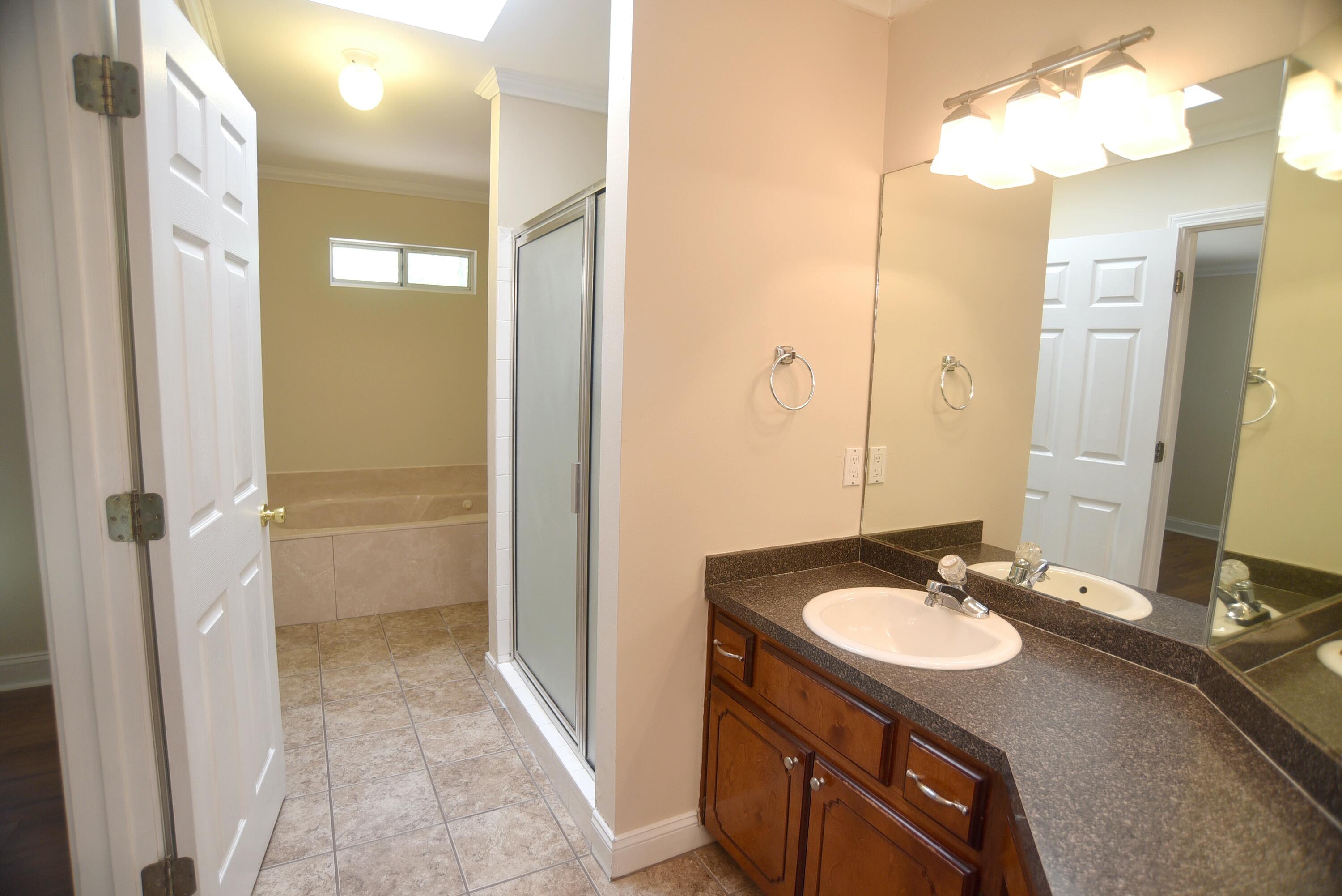 PARKWOOD COURT AT BLUEWATER BAY - Residential Lease