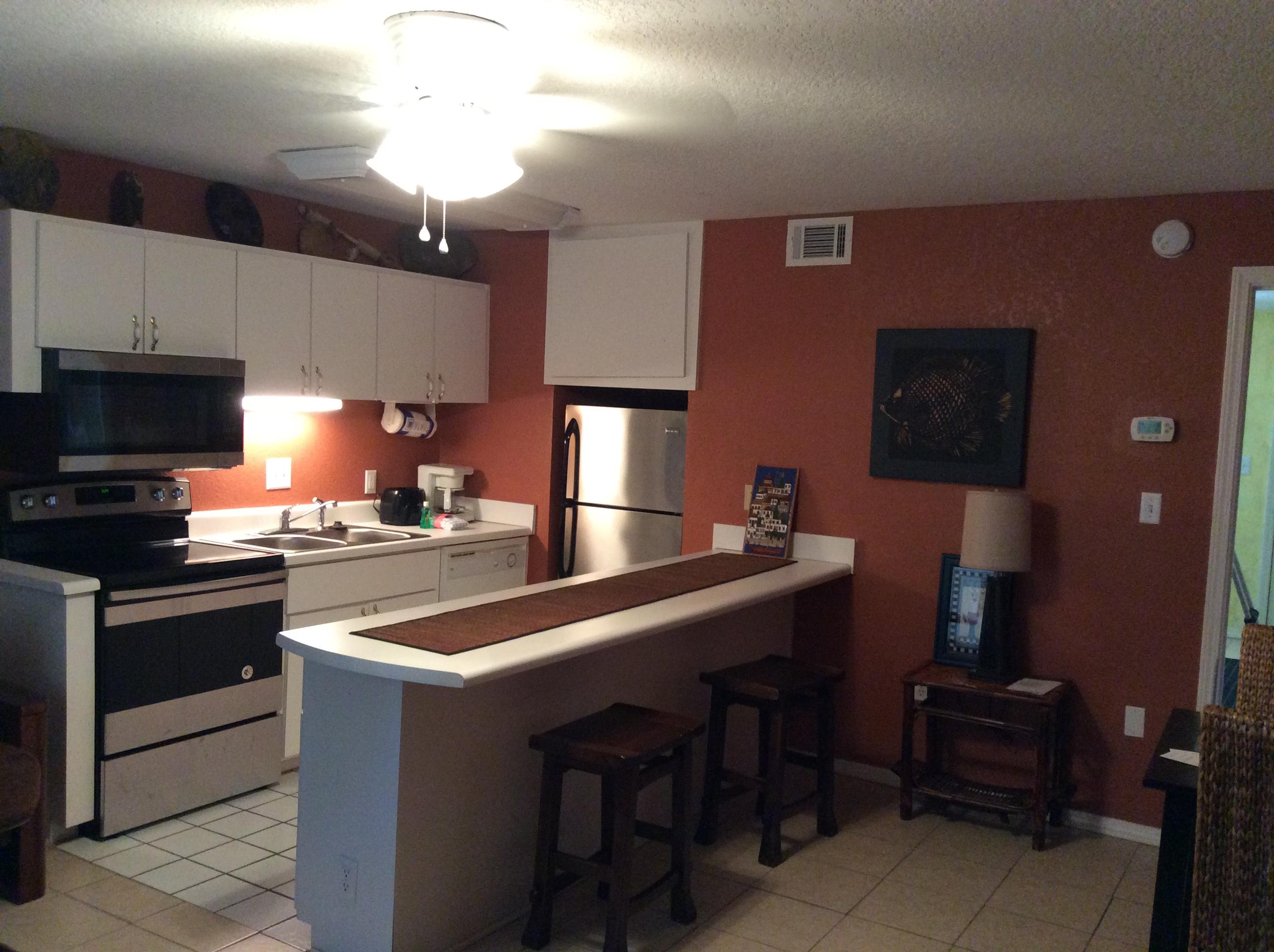 TROPICAL ISLE CONDO - Residential Lease