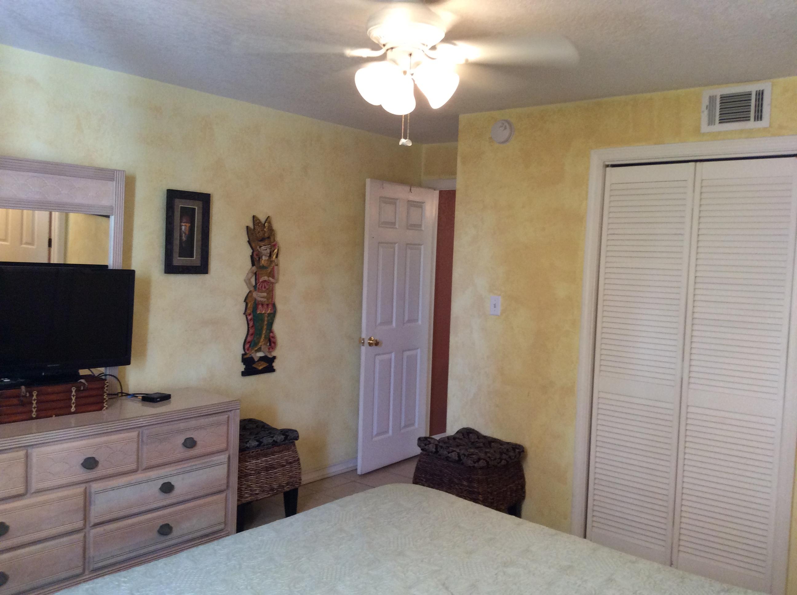 TROPICAL ISLE CONDO - Residential Lease