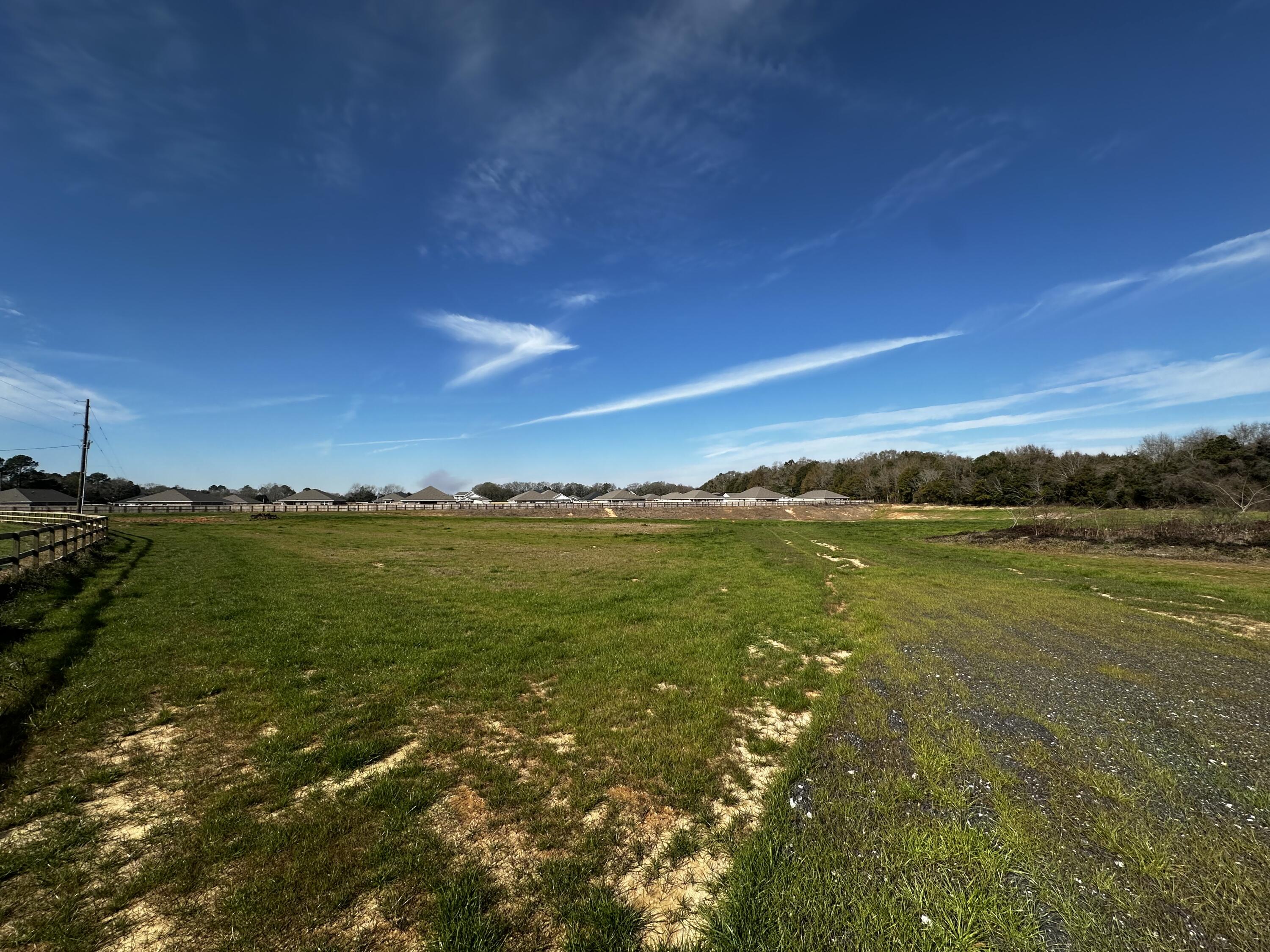 NO RECORDED SUBDIVISION - Land