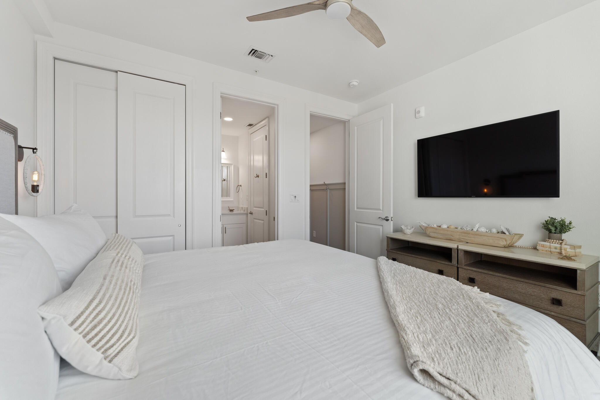 GULF PLACE RESIDENCE - Residential