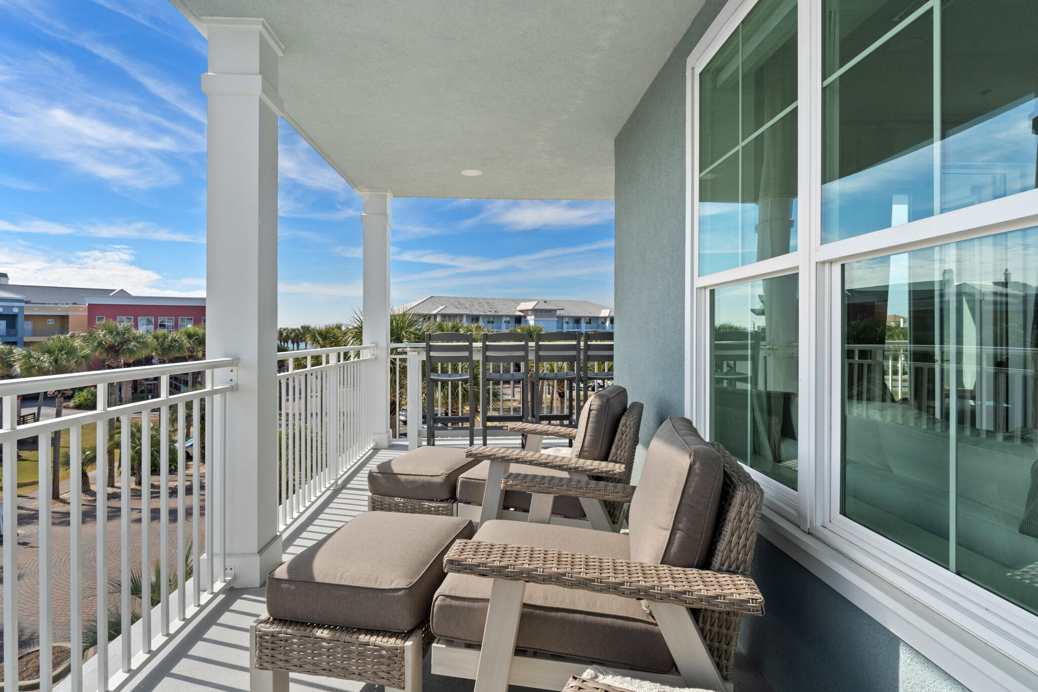 GULF PLACE RESIDENCE - Residential