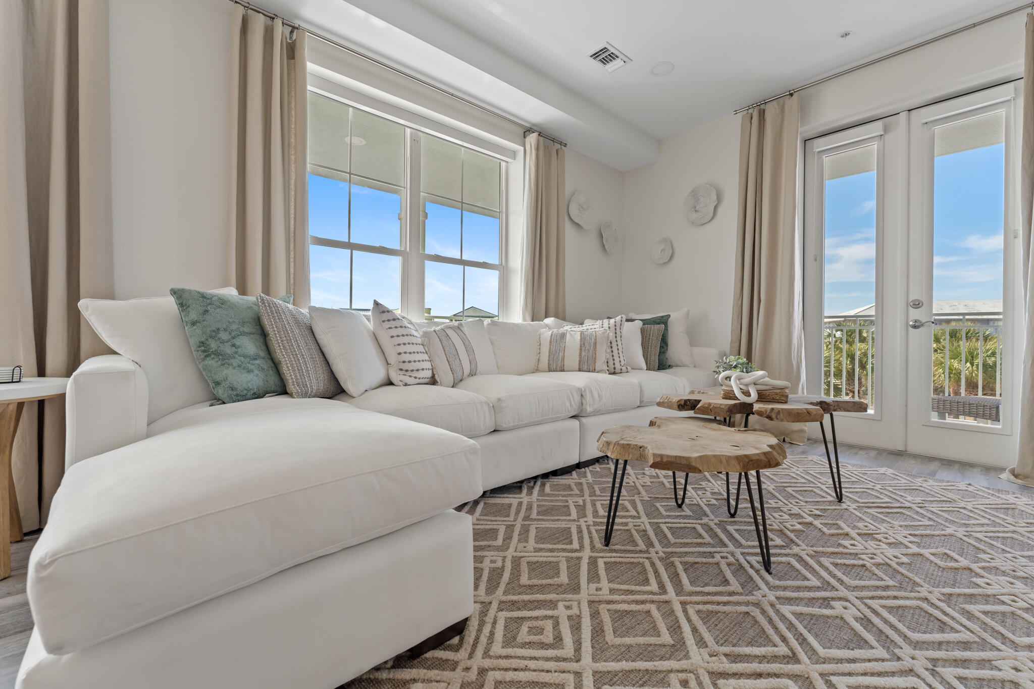 GULF PLACE RESIDENCE - Residential